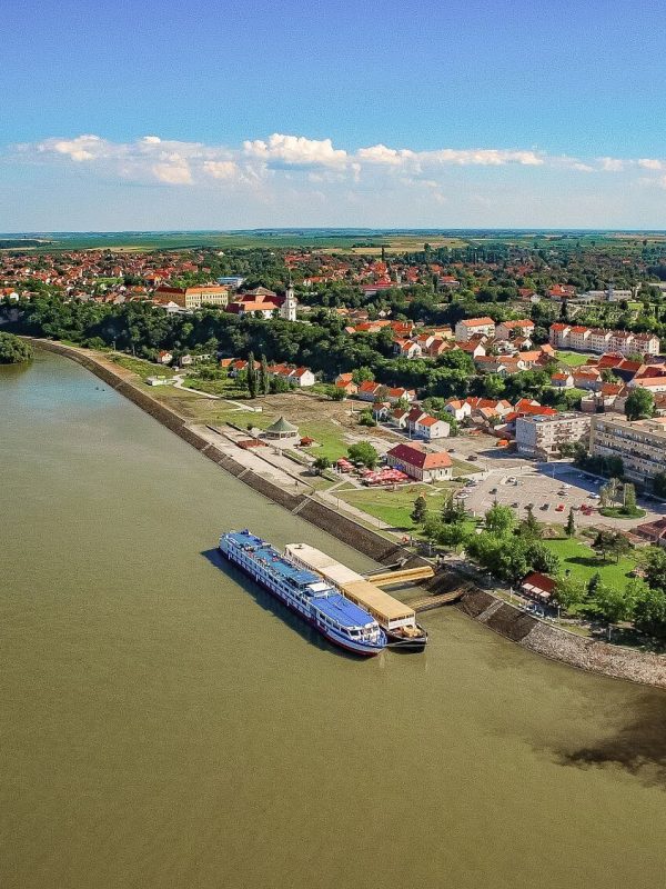 Danube, Water Bus Bajadera, Vukovar, Ilok wine, Bajadera, Forest park Adica, Vukovarska kuća, 032, Maritim, Central, Vukovarski pub, Dublin Pub, Lavoslav Ružička, Hotel Lav, Villa Martini, Eltz Manor, Srijem Palace, Stagecoach mail building, Magistrate building, Dunav, Water Bus Bajadera, Vukovar, Iločko vino, Bajadera, Park šuma Adica, Vukovarska kuća, 032, Maritim, Central, Vukovarski pub, Dublin Pub, Lavoslav Ružička, Hotel Lav, Villa Martini, Dvorac Eltz, Palača Srijem, Zgrada diližanse , Zgrada Magistrata