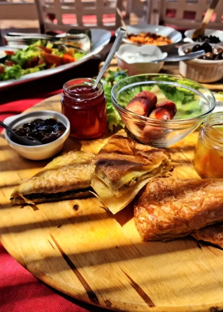 Shesh i Bardhe, Shesh i Zi, Vere e embel, Shen Mhill, Vere e embel, Albania, Kokomani Winery, Shesh i Bardhe, Shesh i Zi, Vere e embel, Shen Mhill, Vere e embel, Albanija, Vinarija Kokomani, Albanska vina