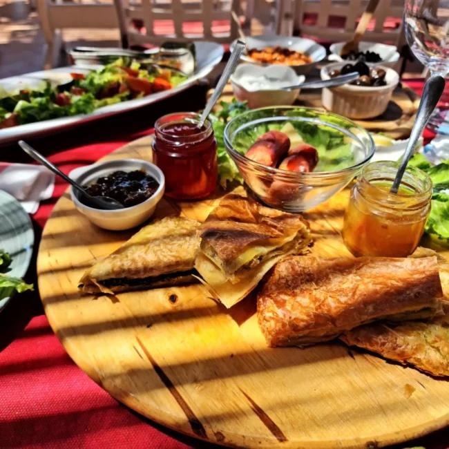 Shesh i Bardhe, Shesh i Zi, Vere e embel, Shen Mhill, Vere e embel, Albania, Kokomani Winery, Shesh i Bardhe, Shesh i Zi, Vere e embel, Shen Mhill, Vere e embel, Albanija, Vinarija Kokomani, Albanska vina