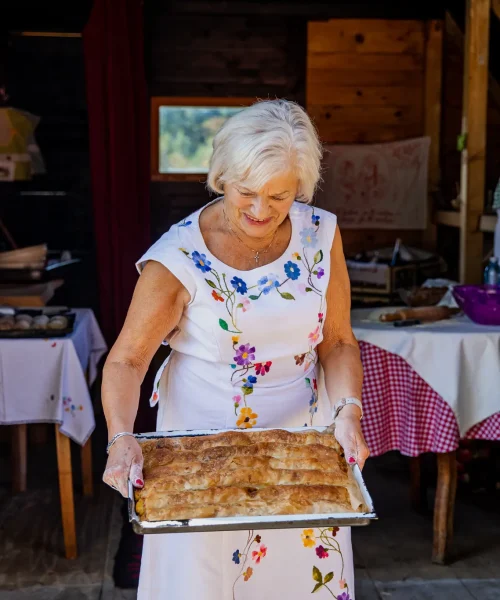 Jaškovo, longest strudel in the world, Karlovac, Štrudlafest, Strudel week, Strudel week in Karlovac County, Krešimir Sučević Međeral, Štrudla pub quiz, Luka Nižetić, Domagoj Jakopović Ribafish, Filip Rudan, events in Croatia, Croatia events today, Croatia events now Jaškovo, najduža štrudla na svijetu, Karlovac, Štrudlafest, Tjedan štrudle, Tjedan štrudle u Karlovačkoj županiji, Krešimir Sučević Međeral, Štrudla pub kviz, Luka Nižetić, Domagoj Jakopović Ribafish, Filip Rudan, događanja u Hrvatskoj, događanja u Hrvatskoj danas, događanja u Hrvatskoj danas