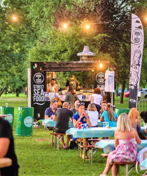 Zagreb, Jarun, Lake Jarun, Food Truck Festival, Aquarius club, Sweet Zone, BBQ Hot Yard, Mrav burger bar, Rollin' Flock, Jeti Fritule, Vafl, Piena sparkling wine, winery Dobra Berba, Rock 'n' Roll Burger party, DJ ROBERT MAREKOVIĆ, Grill is in the Heart , Dj STANKO BONDŽA, Buena Vista Social Food Truck Club, Dj OZREN KANCELJAK, LUCKY DAY band Zagreb, Jarun, Lake Jarun, Food Truck Festival, Aquarius club, Sweet Zone, BBQ Hot Yard, Mrav burger bar, Rollin' Flock, Jeti Fritule, Vafl, Piena pjenušac, vinarija Dobra Berba, Rock 'n' Roll Burger party, DJ ROBERT MAREKOVIĆ, Roštilj je u srcu , Dj STANKO BONDŽA, Buena Vista Social Food Truck Club, Dj OZREN KANCELJAK, LUCKY DAY band