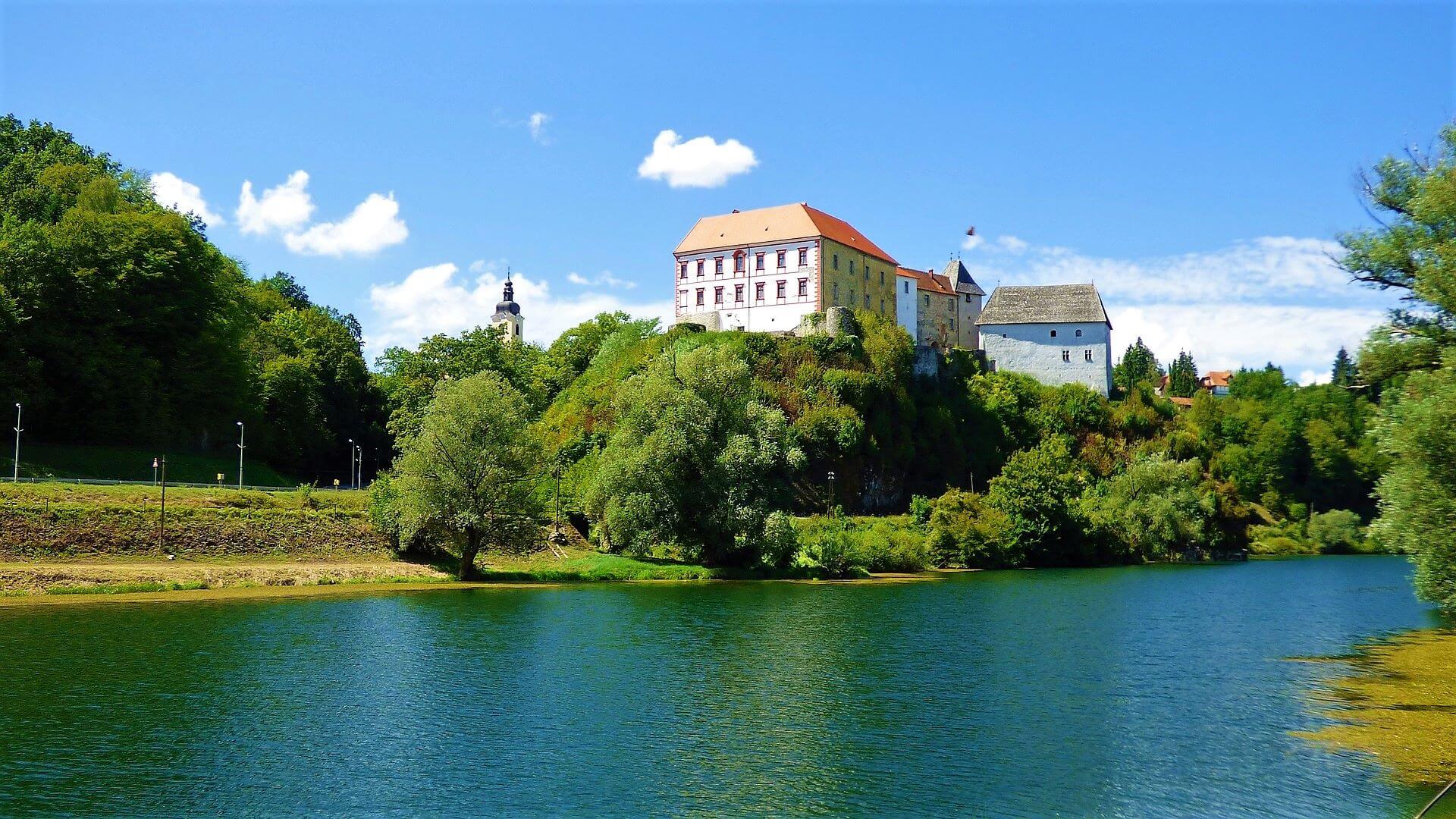 Ozalj, Kupa River, Croatian history, Old Town of Ozalj, forts in Croatia, Zrinski family, Petar Zrinski, Fran Krsta Frankopan, Croatian heritage Ozalj, rijeka Kupa, hrvatska povijest, stari grad Ozalj, utvrde u Hrvatskoj, obitelj Zrinski, Petar Zrinski, Fran Krsta Frankopan, hrvatska baština