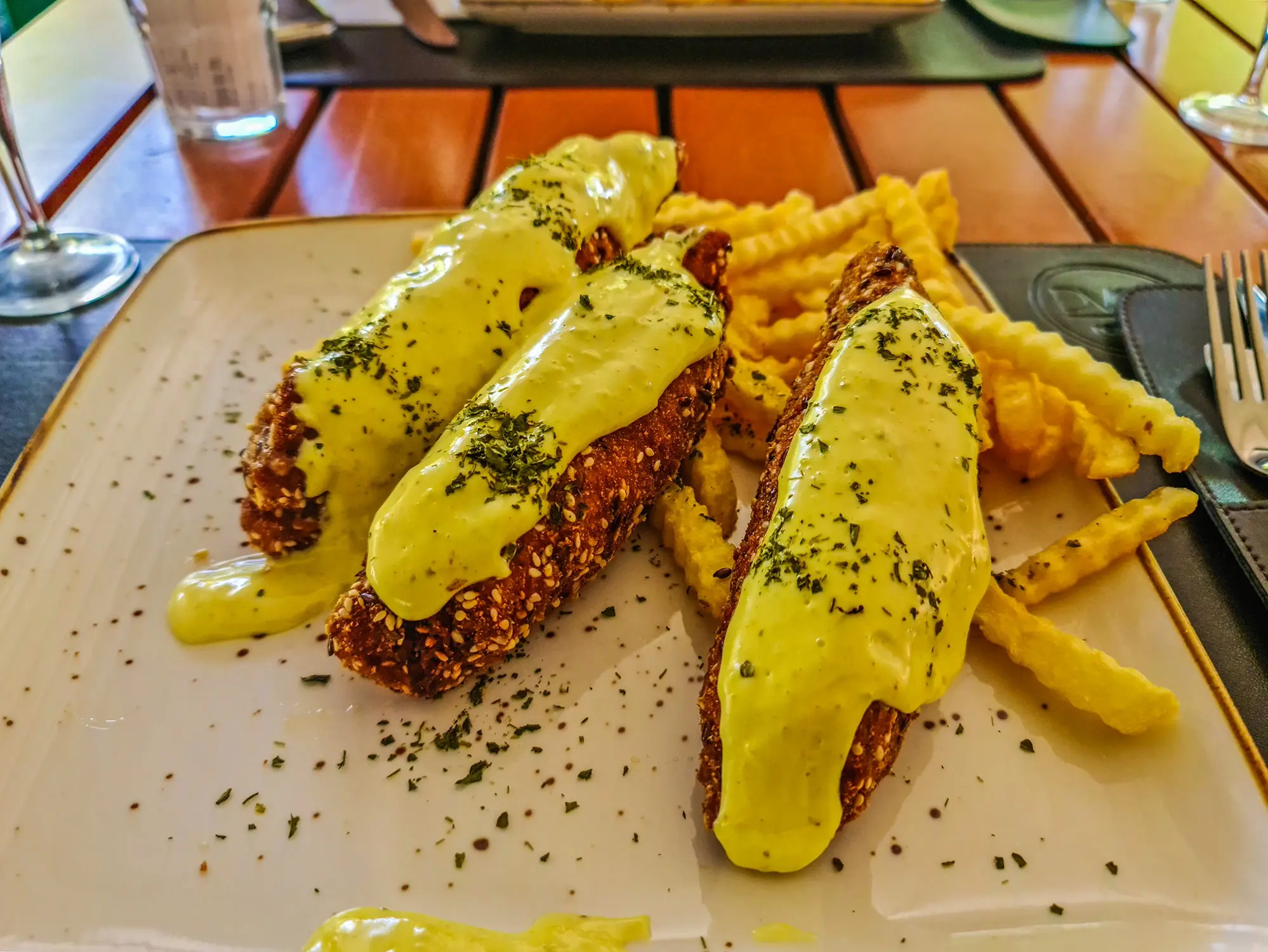 Cetinje, Gradska hotel, Restobar Dvor, Montenegrin fritters, restaraunts Cetinje, where to eat in Cetinje, Cetinje, Gradska hotel, Restobar Dvor, Crnogorski popečci, restorani Cetinje, gdje jesti Cetinje,