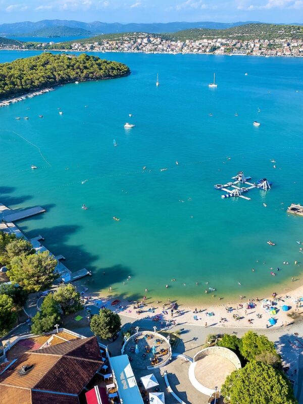 Jezera, Murter, island of Murter, camping Murter, bay of Lovisce, Jezera Lovisce camp, free camping, free camping in Croatia, free camping Croatia, Kornati National Park, St. Michael's Church Murter, St. Roch's Church Murter, Jezera, Murter, otok Murter, kamp Murter, uvala Lovišće, kamp Jezera Lovišće, besplatno kampiranje, besplatno kampiranje u Hrvatskoj, besplatno kampiranje Hrvatska, Nacionalni park Kornati, crkva sv. Mihovila Murter, crkva sv. Roka Murter,