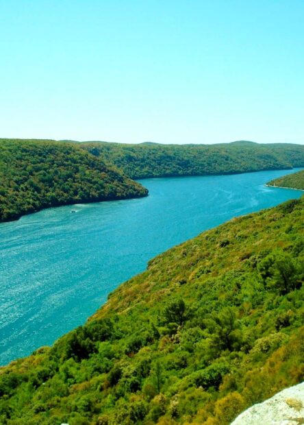 Rovinj, Lim channel, Lim Bay, Lim Fjord, karst canyon, Pazincica river, Lim valley, Pazin, Istria, central Istria, Romulds cave, Lim bay restaurants, Rovinj, Limski kanal, Limski zaljev, Limski fjord, krški kanjon, rijeka Pazinčica, udolina Lima, Pazin, Istra, središnja Istra, Romuldova špilja, restorani Limskog zaljeva,