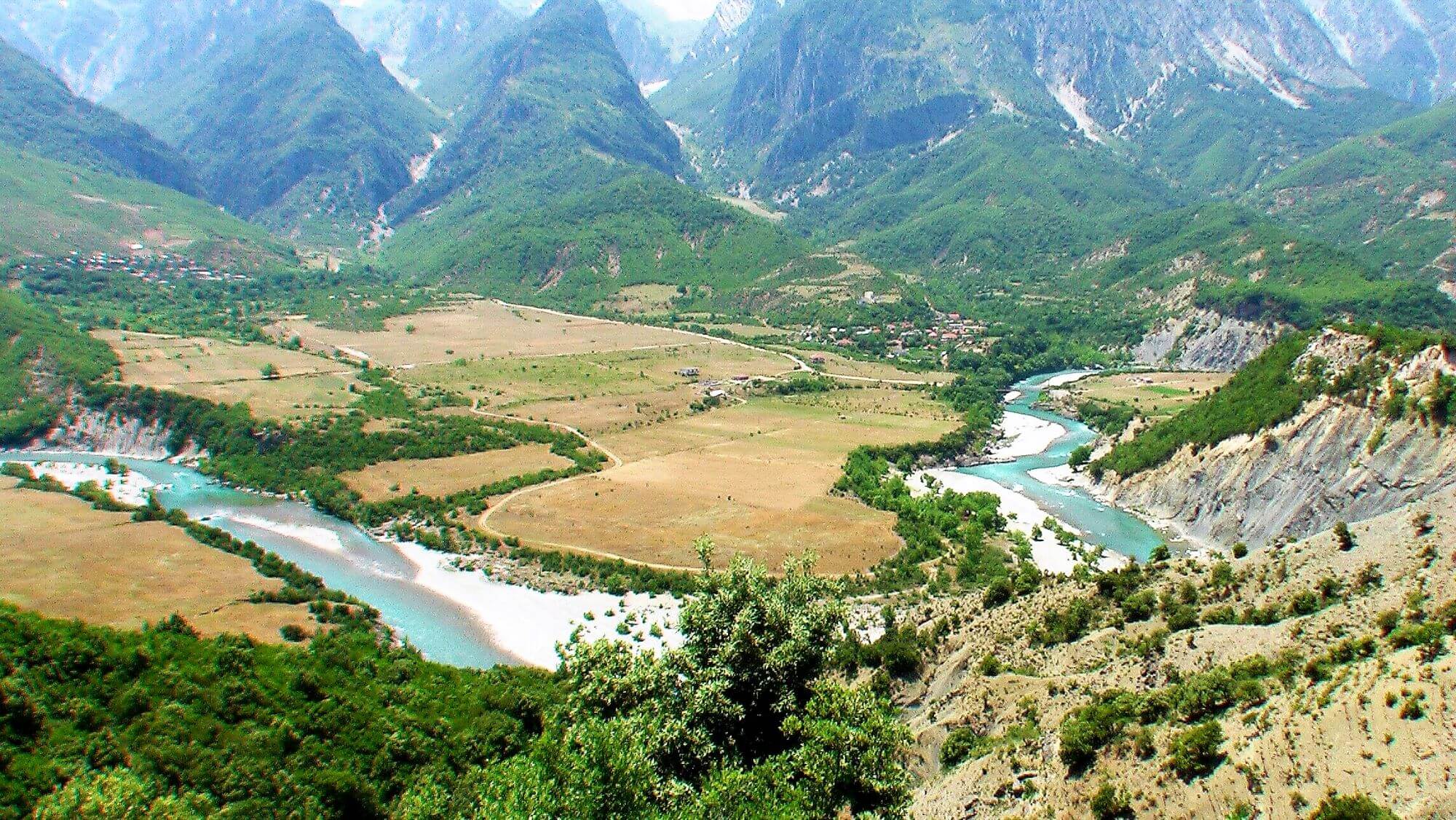 Vjosa River, Albania, Greece, Pindus mountains, Çarshovë, Përmet, Këlcyrë, Tepelënë, Memaliaj, Selenicë, Novoselë, Vlore, wild river in Europe, longest river in Albania, carshove, Permet, Kelcyre, Tepelene, Memaliaj, Selenice, Novosele, Vlore, Rijeka Vjosa, Albanija, Grčka, planine Pind, carshove, Permet, Kelcyre, Tepelene, Memaliaj, Selenice, Novosele, Vlore, divlja rijeka u Europi, najduža rijeka u Albaniji