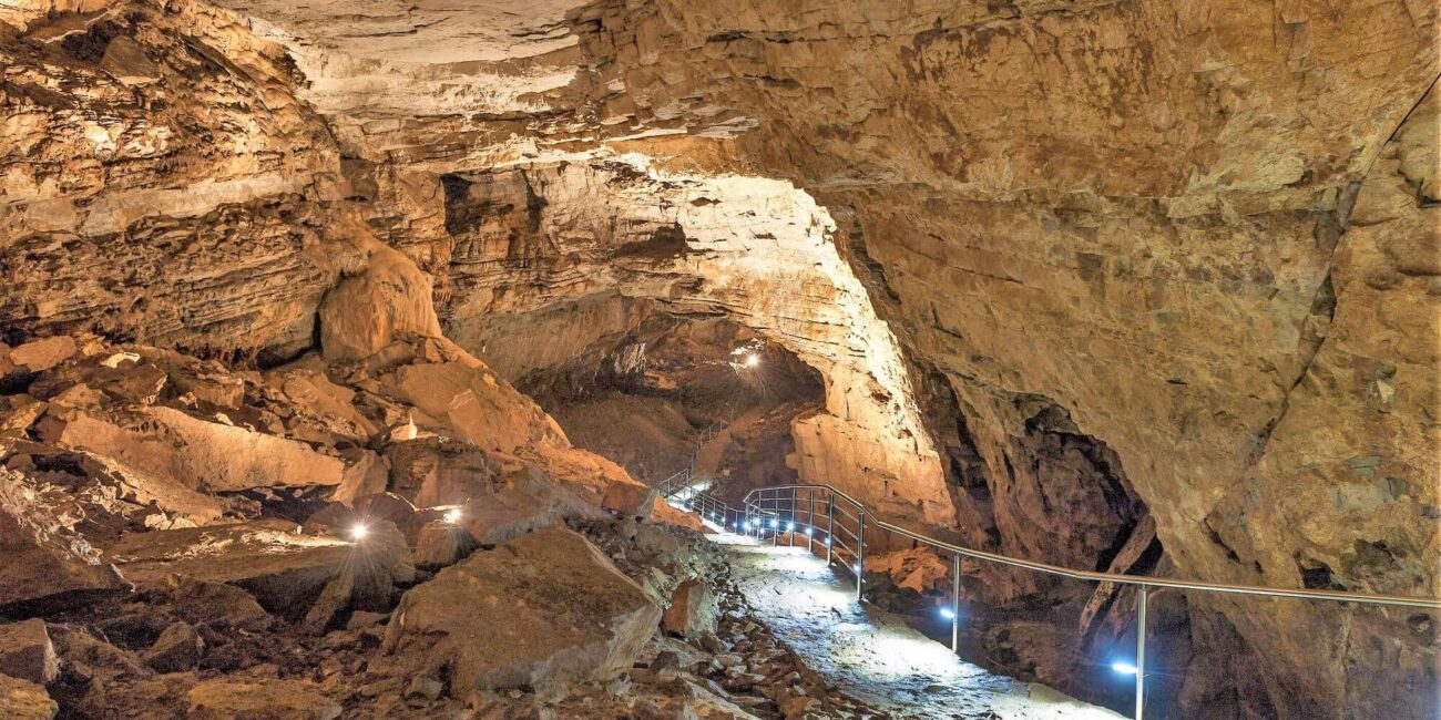 Bosnia and Herzegovina, Vjetrenica cave, largest cave in bosnia, most famous cave in bosnia, Zavala, Herzegovina, Popovo polje, Ravno, natural wonders bosnia, gems in bosnia, the most biodiverse cave in the world, Bosna i Hercegovina, špilja Vjetrenica, najveća špilja u bosni, najpoznatija špilja u bosni, Zavala, Hercegovina, Popovo polje, Ravno, prirodna čuda bosna, dragulji u bosni, najraznolikija špilja na svijetu,
