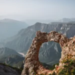 Hajdučka Vrata, Outlaws door, Čvrsnica mountain, Cvrsnica mountain, Bosnia and Herzegovina, Blidinje Nature Park, Diva Grabovica, Lake Crvenjak, Vilinac lodge, Veliki Kuk rock, Mezić rock, Pesti brdo, Čabulje, Prenj  Hajdučka Vrata, Odmetnička vrata, planina Čvrsnica, planina, Bosna i Hercegovina, Park prirode Blidinje, Diva Grabovica, jezero Crvenjak, dom Vilinac, stijena Veliki kuk, stijena Mezić, Pesti brdo, Čabulje, Prenj, Čvrsnica,