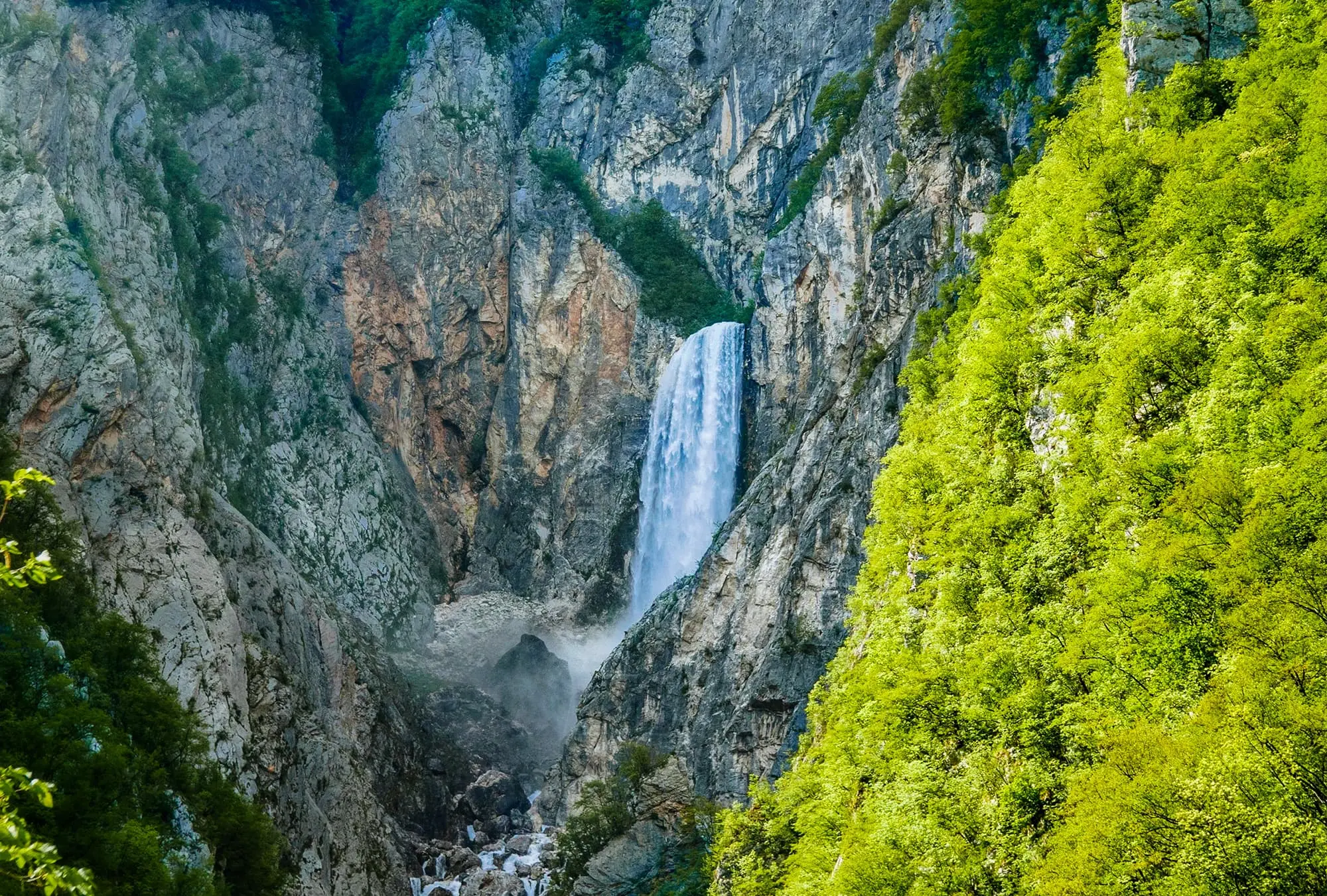 Soča River, Slovenia, Tolmin, the biggest waterfall in Slovenia, Boka, Boka waterfall, Kobarid, Kozjak waterfall, Slovenia, Žaga, Zaga Slovenia, Kanin mountains, Boka Creek,  Rijeka Soča, Slovenija, Tolmin, najveći slap u Sloveniji, Boka, slap Boka, Kobarid, slap Kozjak, Slovenija, Žaga, Zaga Slovenija, Kaninsko pogorje, potok Boka, slapovi slovenija, Kanin