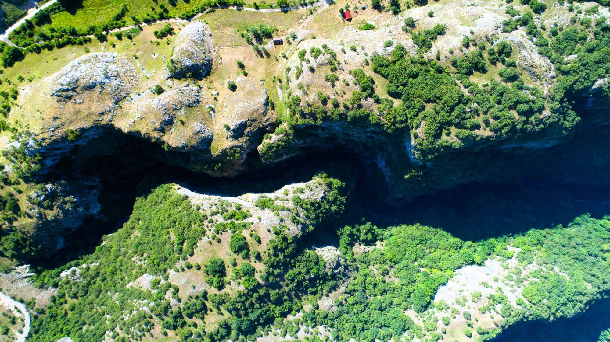 Nevidio Canyon, mountaineering challenge, Montenegro, Šavnik, Savnik Montenegro, Nevidio Canyon, Durmitor National Park, Komarnica River, Vojnik, Kamikaze Gate, Kanjon Nevidio, planinarski izazov, Crna Gora, Šavnik, Šavnik Crna Gora, Kanjon Nevidio, Nacionalni park Durmitor, rijeka Komarnica, Vojnik, Kamikaza kapija,