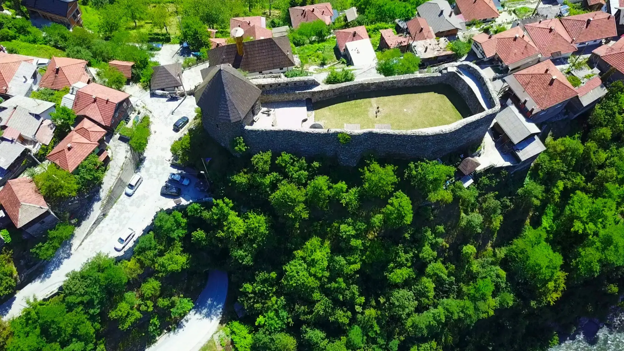 Zenica, Bosnia river,Varošište, Varosiste village, Varosiste, Vranduk fortress, Sultan Fatih Mosque, Museum Zenica, City Museum of Zenica, Sultan Mehmeda II El Fatiha Mosque,  Zenica, rijeka Bosna, Varošište, selo Varošište, tvrđava Vranduk, Sultan Fatihova džamija, Muzej Zenica, Muzej grada Zenice, džamija Sultana Mehmeda II El Fatiha, Vranduk
