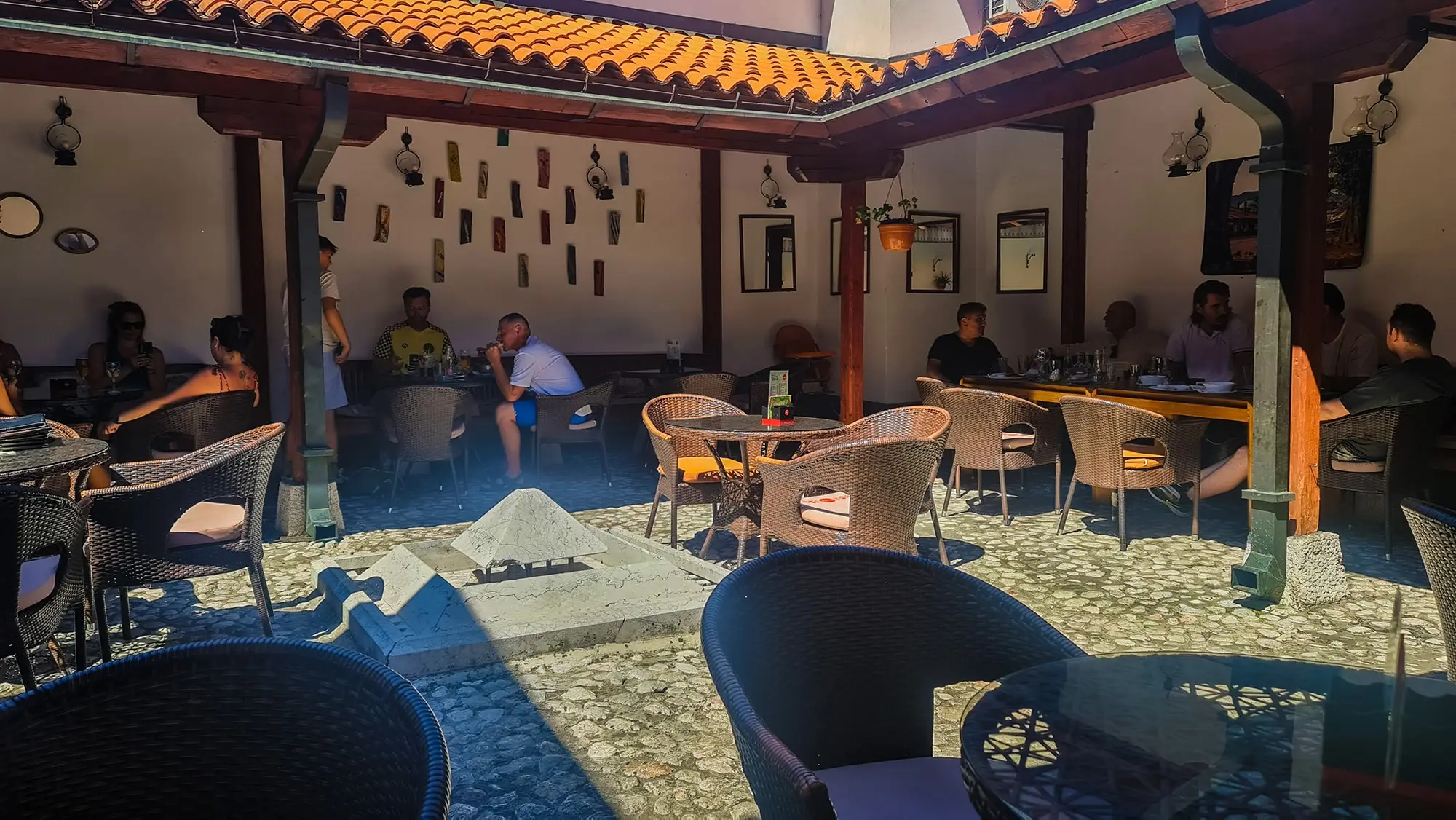 Sarajevo, Bascarsija, restaurant Aeroplan, Aeroplan Sarajevo, Aeroplan Bascarsija, Gazi Husrev-beg Mosque, reviews, restaurants Sarajevo, restaurants Sarajevo reviews, Sarajevo, Baščaršija, restoran Aeroplan, Aeroplan Sarajevo, Aeroplan Baščaršija, Gazi Husrev-begova džamija, recenzije, restorani Sarajevo, restorani Sarajevo recenzije,