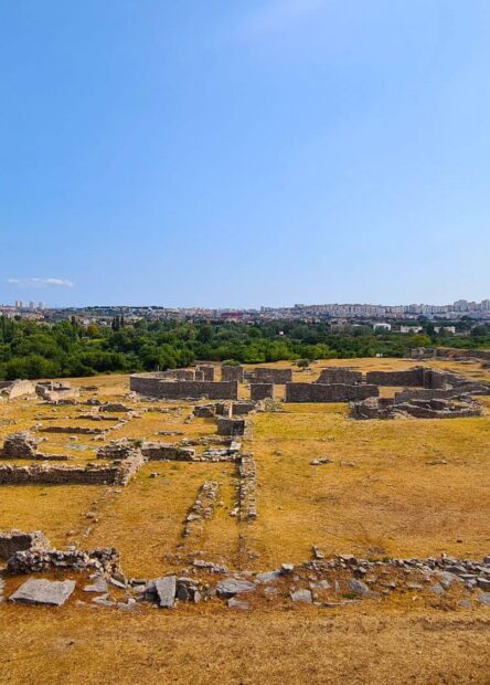 Solin, Split, Salona, Dalmatia, Illyrian Delmata, Colonia Martia Ivlia Salona, largest Roman city in the Adriatic, Manastirine, St. Duje, protector of the city of Split, accommodation Solin, Diocletian, Diocletians palace, important archaeological sites in Europe, archaeological sites in Europe, archaeological sites in Croatia, Solin, Split, Salona, Dalmacija, Ilirski Delmati, Colonia Martia Ivlia Salona, najveći rimski grad na Jadranu, Manastirine, Sv. Duje, zaštitnik grada Splita, smještaj Solin, Dioklecijan, Dioklecijanova palača, važna arheološka nalazišta u Europi, arheološka nalazišta u Europi, arheološka nalazišta u Hrvatskoj,