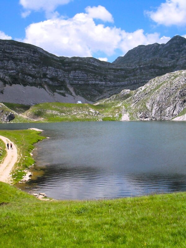 Captains Lake, Kapetanovo jezero, Montenegro, Captain Musovic, Kapetanovo lake, Lukavica mountain, Niksic, Kolasin, waterfall, Captains lake waterfall, lakes montenegro, lakes in montenegro, Kapetanovo jezero, Crna Gora, Lukavica planina, Nikšić, Kolašin, vodopad, Kapetanovo jezero vodopad, jezera crna gora, jezera u crnoj gori