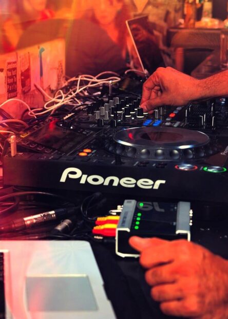 MISTER DEEJAY, Ljubljana, Slovenia, Adria.fun, Adria.fun radio, adria fun radio, sounds of adria, surf and music, radio slovenia, radio croatia, radio bosnia, radio montenegro, radio albania, slovenia, croatia, bosnia, montenegro, albania, MISTER DEEJAY, Ljubljana, Slovenija, Adria.fun, Adria.fun radio, adria fun radio, zvuci adrie, surf i muzika, radio slovenija, radio hrvatska, radio bosna, radio crna gora, radio albanija, slovenija, hrvatska, bosna, crna gora , albanija,