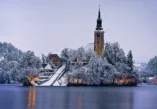 Bled, Lake Bled, church, Bled church, church Assumption of the Blessed Virgin Mary, Church of the Mother of God on the Lake Bled, Assumption of Maria Church bled, Assumption of Mary Church, Lake Bled islet, Lake Bled island, Island on Lake Bled, Bled legend, Pletna boat, church of the Assumption of Mary, Bled, Bledsko jezero, crkva, Bledska crkva, crkva Uznesenja Blažene Djevice Marije, Crkva Majke Božje na Bledskom jezeru, Crkva Uznesenja Marijina bled, Crkva Uznesenja Marijina, Bledsko jezero otočić, Bledsko jezero otok, Otok na Bledsko jezero, Bledska legenda, Pletna barka, crkva Uznesenja Marijina,