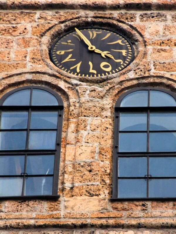 Sarajevo Clock Tower, Sarajevo Bascarsija, most visited tourist destinations in Bosnia and Herzegovina tourist destinations in Bosnia and Herzegovina, Bosnia and Herzegovina, Sahat kula, Muwaqqit, muvakkithane, Gazi Husrev bey mosque, largest mosque in Bosnia and Herzegovina, Sarajevska sahat kula, Sarajevska bascarsija, najposjecenije turisticke destinacije u Bosni i Hercegovini, turisticke destinacije u Bosni i Hercegovini, Bosna i Hercegovina, Sahat kula, Muwaqqit, muvakkithane, Gazi Husrev-begova dzamija, najveca dzamija u Bosni i Hercegovini,