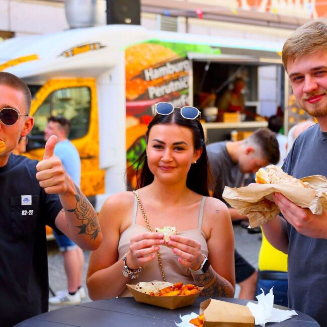 Street food truck festival, traveling Street food truck festival, Street food truck festival Slovenia, Street food truck festival Slovenia 2024, Caravan of flavors, Slovenia, Caravan Slovenia, Novi Mesto, Škofja Loka, Slovenj Gradec, Ptuj, Koper, Kranj, Izola, Ravne na Koroškem, Kranjska Gora, Celje, Karavana okusov, karavana okusov ptuj, karavana okusov novo mesto, karavana okusov skofja loka, karavana okusov koper, karavana okusov izola, karavana okusov celje, karavana okusov kranjska gora, karavana okusov slovenj gradec, karavana okusov kranj, karavana okusov Ravne na Koroskem, Karavana okusov photos, Karavana okusov 2024, Caravan of flavors 2024, Caravan of flavors slovenia, Caravan of flavors slovenia 2024, Street food truck festival, putujući Street food truck festival, Street food truck festival Slovenija, Street food truck festival Slovenija 2024, Karavana okusa, Slovenija, Karavana Slovenija, Novo Mesto, Škofja Loka, Slovenj Gradec, Ptuj, Koper, Kranj, Izola, Ravne na Koroškem, Kranjska Gora, Celje, Karavana okusov, karavana okusov ptuj, karavana okusov novo mesto, karavana okusov škofja loka, karavana okusov koper, karavana okusov izola, karavana okusov celje, karavana okusov kranjska gora, karavana okusov slovenj gradec, karavana okusov kranj, karavana okusov Ravne na Koroskem, fotografije Karavana okusov, Karavana okusov 2024, Karavana okusov 2024, Karavana okusov slovenija, Karavana okusov slovenija 2024,