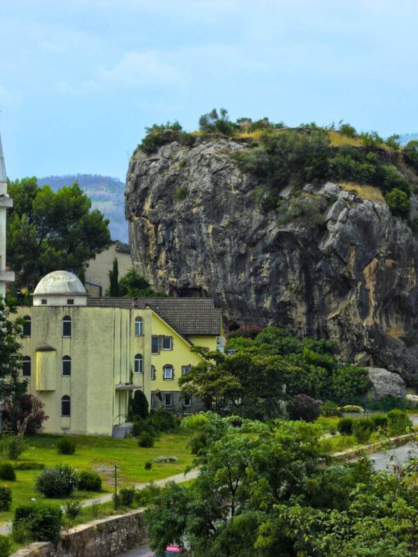 Albania, Permet, Greece, Albania Permet, Permet Albania, City Stone Permet, Gurin e Qytetit, Permet panorama, Permet bazaar, Permet history, Europe, Vjosa, Vjosa river, last wild rivers in Europe, wild rivers in Europe, rivers in Albania, Vjose river, Vjose, Aoos, Mount Pindi, Restaurants in Permet, Restaurants Permet, ingjinari, glika, thermal waters Vronomer, Vronomer, hot springs of Postenani, thermal waters of Benja, Benja Albania, Lengarica valley, Lengarica valley Albania, hot spring Benja, south of Albania, Gur and Qytetit, Is permet worth visiting, How do I get to permet, Is permet Albania safe, Permet wikipedia, Permet gjirokaster, gjirokaster, gjirokaster albania, Albanija, Permet, Grčka, Albanija Permet, Permet Albanija, Gradski kamen Permet, Gurin e Qytetit, Permet panorama, Permet bazar, Permet povijest, Europa, Vjosa, rijeka Vjosa, posljednje divlje rijeke u Europi, divlje rijeke u Europi, rijeke u Albaniji , rijeka Vjose, Vjose, Aoos, planina Pindi, restorani u Permetu, restorani Permet, ingjinari, glika, termalne vode Vronomer, Vronomer, topli izvori Postenani, termalne vode Benja, Benja Albanija, dolina Lengarica, dolina Lengarica Albanija, topli izvor Benja, južno od Albanije, Gur i Qytetit, Vrijedi li posjetiti Permet, Kako doći do Permeta, Je li Permet Albanija siguran, Permet wikipedia, Permet gjirokaster, gjirokaster, gjirokaster albanija,