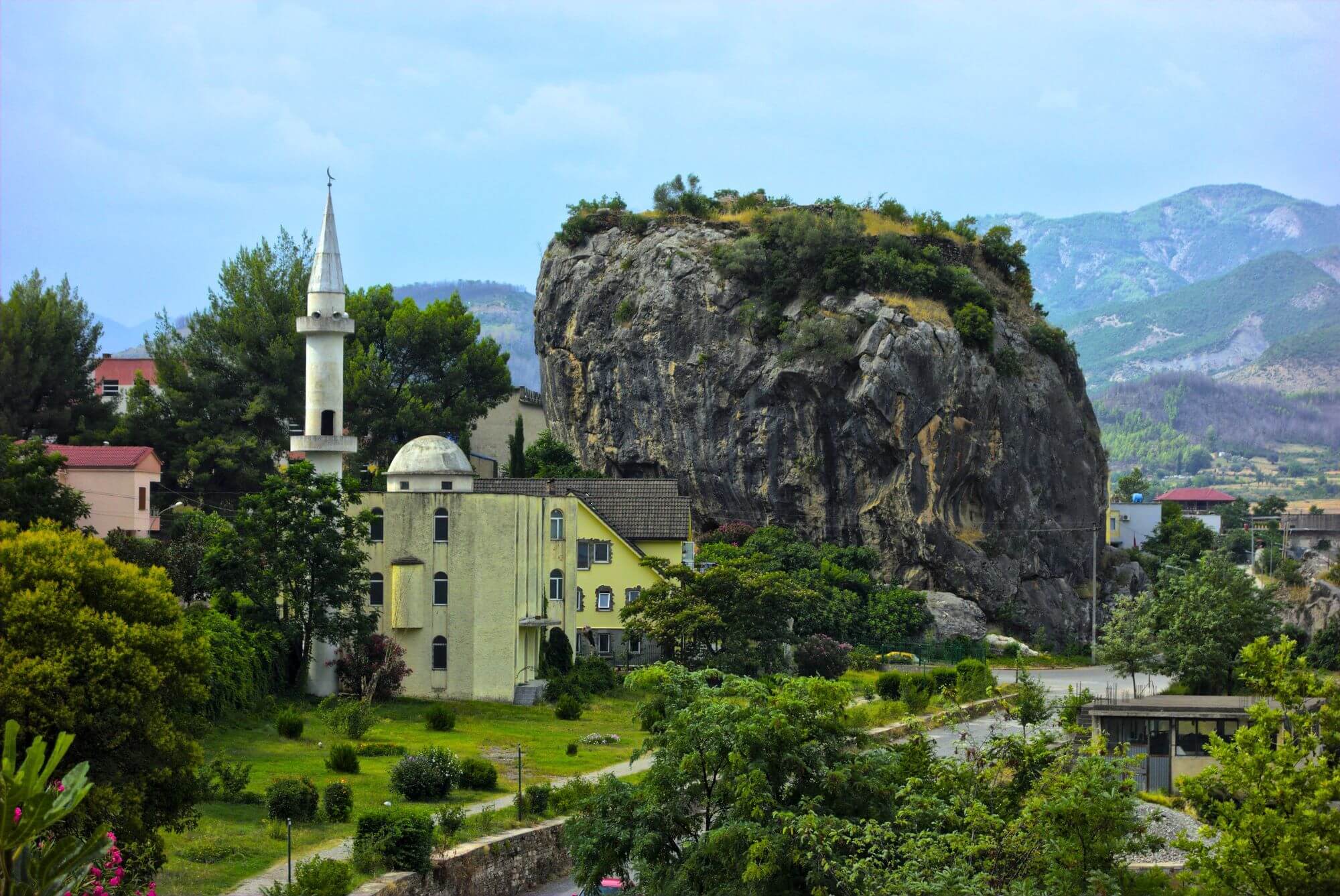 Albania, Permet, Greece, Albania Permet, Permet Albania, City Stone Permet, Gurin e Qytetit, Permet panorama, Permet bazaar, Permet history, Europe, Vjosa, Vjosa river, last wild rivers in Europe, wild rivers in Europe, rivers in Albania, Vjose river, Vjose, Aoos, Mount Pindi, Restaurants in Permet, Restaurants Permet, ingjinari, glika, thermal waters Vronomer, Vronomer, hot springs of Postenani, thermal waters of Benja, Benja Albania, Lengarica valley, Lengarica valley Albania, hot spring Benja, south of Albania, Gur and Qytetit, Is permet worth visiting, How do I get to permet, Is permet Albania safe, Permet wikipedia, Permet gjirokaster, gjirokaster, gjirokaster albania, Albanija, Permet, Grčka, Albanija Permet, Permet Albanija, Gradski kamen Permet, Gurin e Qytetit, Permet panorama, Permet bazar, Permet povijest, Europa, Vjosa, rijeka Vjosa, posljednje divlje rijeke u Europi, divlje rijeke u Europi, rijeke u Albaniji , rijeka Vjose, Vjose, Aoos, planina Pindi, restorani u Permetu, restorani Permet, ingjinari, glika, termalne vode Vronomer, Vronomer, topli izvori Postenani, termalne vode Benja, Benja Albanija, dolina Lengarica, dolina Lengarica Albanija, topli izvor Benja, južno od Albanije, Gur i Qytetit, Vrijedi li posjetiti Permet, Kako doći do Permeta, Je li Permet Albanija siguran, Permet wikipedia, Permet gjirokaster, gjirokaster, gjirokaster albanija,