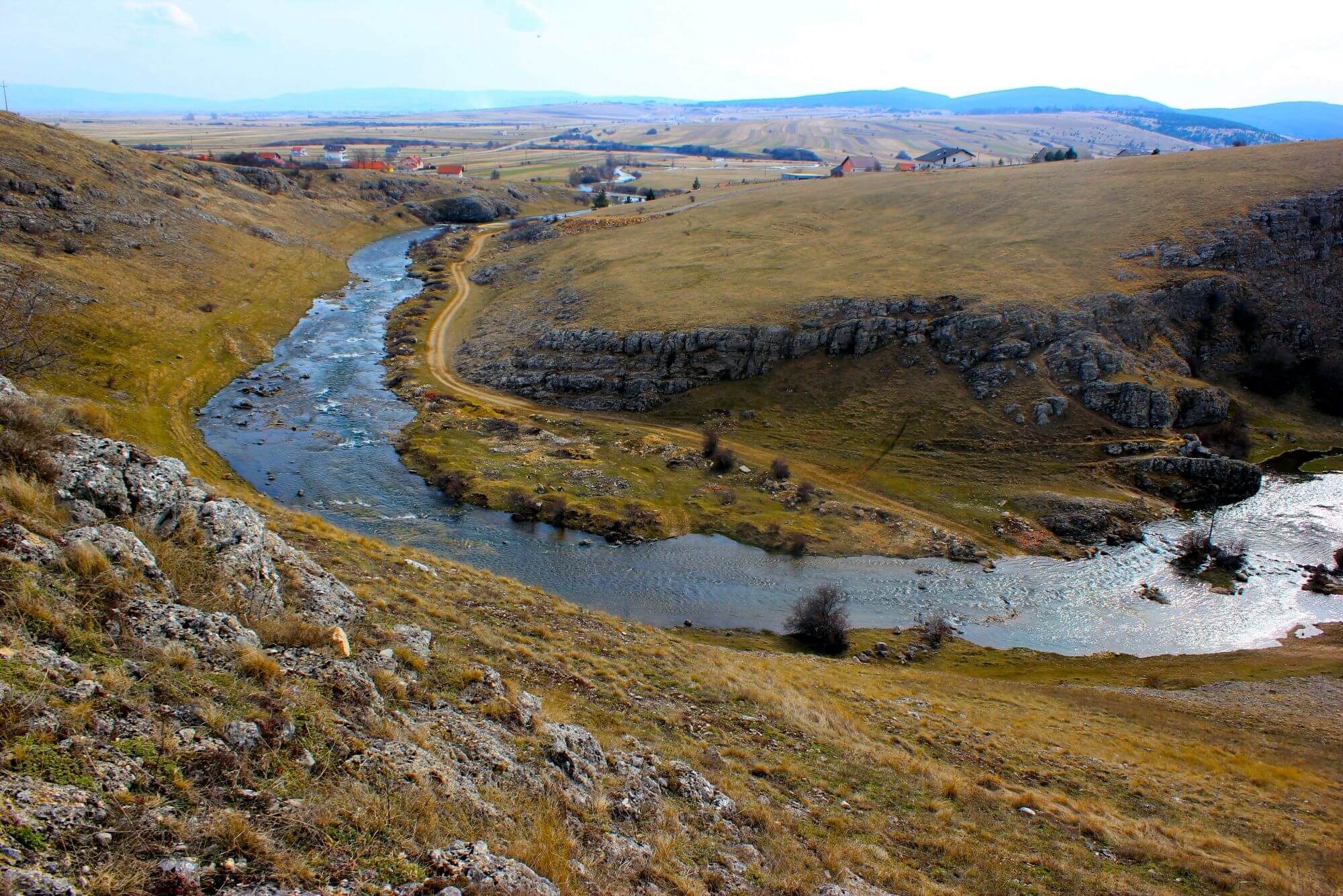 Šujica, Bosnia and Herzegovina, Kupreško polje, Mali Stržanj, Veliki Stržanj, Stržanj Gorge, Šujičko polje, Duvanjsko polje, Malovan pass, Zuko Džumhur, most winding river in the world, most crooked river in the world, Šujičko polje, Galečka bridge, Galečka Ćuprija, Salona, Solin, Split, natural pearls of Bosnia and Herzegovina, pearls Bosnia and Herzegovina, Šujica, Bosna i Hercegovina, Kupreško polje, Mali Stržanj, Veliki Stržanj, Stržanjska klisura, Šujičko polje, Duvanjsko polje, prevoj Malovan, Zuko Džumhur, najvijugavija rijeka na svijetu, najkrivudavija rijeka na svijetu, Šujičko polje, Galečka ćuprija, Galečka Ćuprija, Salona, Solin, Split, prirodni biseri Bosne i Hercegovine, biseri Bosna i Hercegovina,