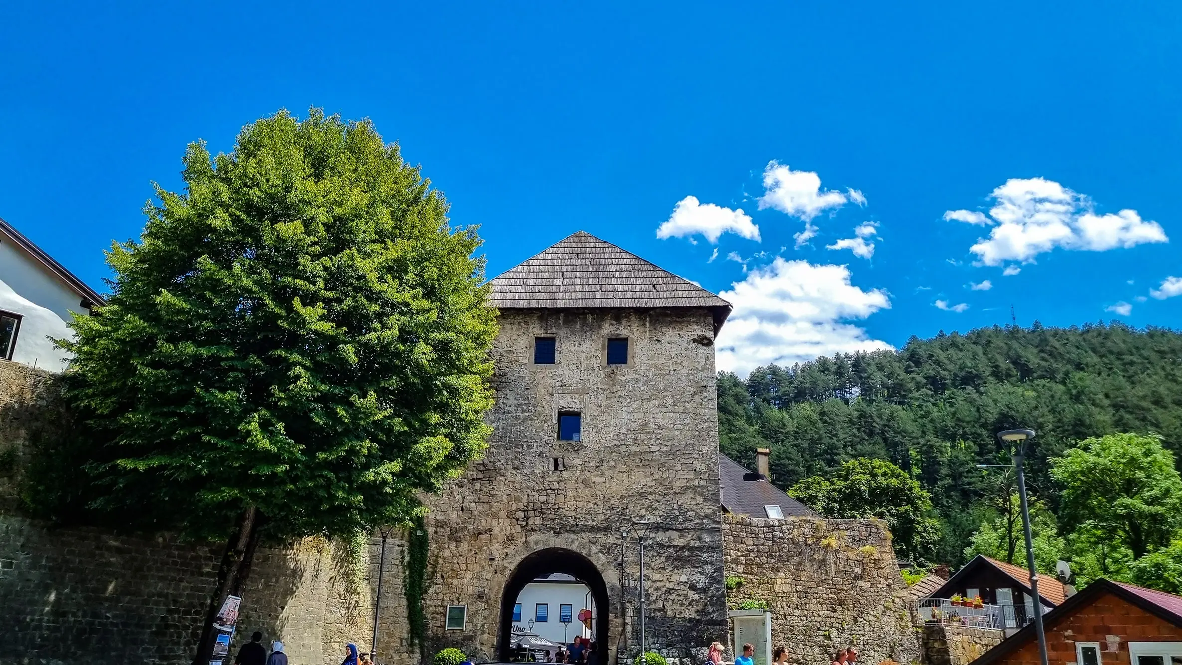 Jajce Fortress, Jajce, Jajce attractions, Pliva river, Pliva lakes, Pliva waterfall, Pliva watermills, Jajce watermills, Mlincici Jajce, Medvjed tower,  Medvjed kula, Stjepan Tomašević, Hrvoje Vukčić Hrvatinić, Ottoman Empire, Church of St. Mary with the tower of St. Luke, Mosque of Suleiman II, fortress in Jajce, Jajce fortress ticket price, Jajce fortress opening time, Tvrđava Jajce, Jajce, zanimljivosti Jajca, rijeka Pliva, Plivska jezera, Vodopad Plive, Plivske vodenice, Jajačke vodenice, Mlinčići Jajce, Medvjed kula,  Medvjed kula, Stjepan Tomašević, Hrvoje Vukčić Hrvatinić, Osmansko Carstvo, Crkva sv. Marije s tornjem Luke, Džamija Sulejmana II, tvrđava u Jajcu, cijena ulaznice za tvrđavu Jajce, radno vrijeme tvrđave Jajce,