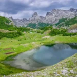 Bukumirsko Lake, Kučke Mountains, Bukomir lake, Torač, Treskavac, Velji vrh, Bigeze, Pasjak, Bukomir lake legends, legends of Kučka mountain, how to get to Bukomir lake, hidden gems of Montenegro, hidden gems in Montenegro, hidden gems Podgorica, Kučke planine, Bukomirsko jezero, Torač, Treskavac, Velji vrh, Bigeze, Pasjak, Bukomirsko jezero legende, legende kučke planine, kako do bukomirskog jezera, skriveni dragulji crna gora, skriveni dragulji u crnoj gori, skriveni dragulji podgorica, 