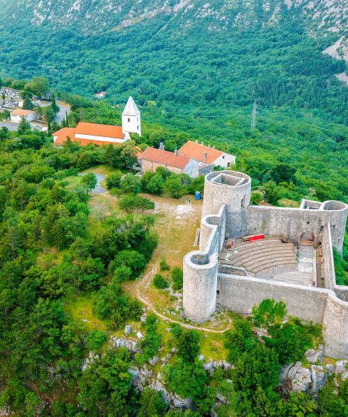Crikvenica,  Drivenik Castle, Vinodol Codex, Lake Tribalj, Tourist Board of the Vinodol municipality, Association of Zrinski Frankopans Drivenik,  Frankopanska straža Grobnik, most beautiful castles in Croatia, beautiful castles in Croatia, Frankopan guards Grobnik, Drivenik castle, Vinodol code, Tribal Lake, Crikvenica, Drivenik traveler through time, Drivenik events, battle for Drivenik, where to spend the weekend, Crikvenica events, where to spend the weekend Crikvenica, Tramuntana klapa, Crikvenica,  kaštel Drivenik, Vinodolski zakonik, Tribaljsko jezero, Turistička zajednica općine Vinodol, Udruga Zrinski Frankopani Drivenik,  Frankopanska straža Grobnik, najljepši dvorci u Hrvatskoj, prekrasni dvorci u Hrvatskoj, Frankopanska straža Grobnik, kaštel Drivenik, Vinodolski zakonik, Plemenski Jezero, Crikvenica, Drivenik putnik kroz vrijeme, Drivenik događanja, bitka za Drivenik, gdje provesti vikend, Crikvenička događanja, gdje provesti vikend Crikvenica, klapa Tramuntana ,