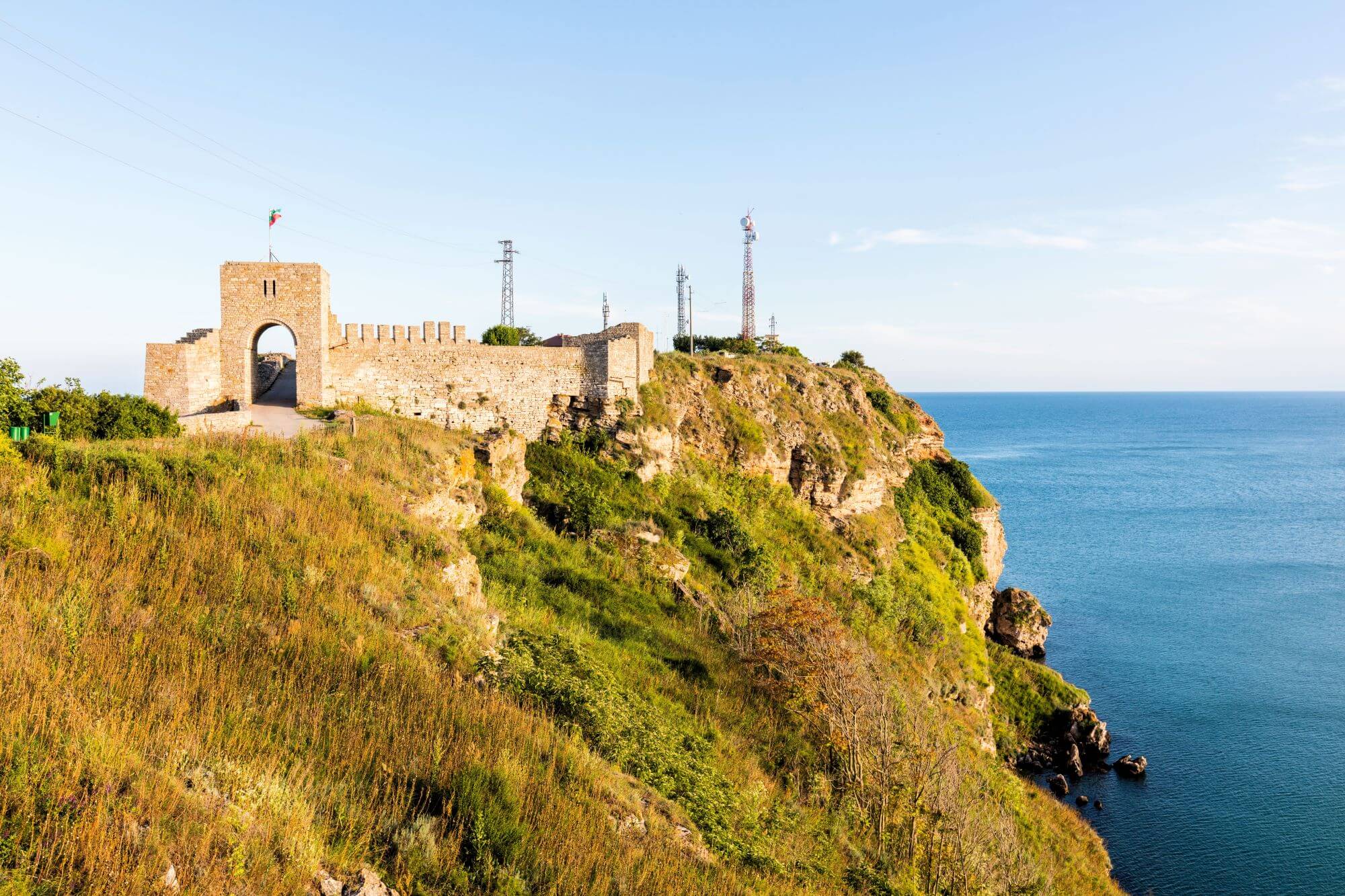 Kaliakra Fortress, Black Sea, Bulgaria, Kavarna, Kaliakra Fort, Maiden's Cliff, Maiden Cliffs Bulgaria, Kaliakra Fortress legend, Kaliakra Fortress history, Kaliakra Fortress wikipedia, Kaliakra Fortress price, Kaliakra Fortress facts, Tvrđava Kaliakra, Crno more, Bugarska, Kavarna, tvrđava Kaliakra, Djevojačka litica, Djevojačke litice Bugarska, legenda o tvrđavi Kaliakra, povijest tvrđave Kaliakra, Wikipedia tvrđave Kaliakra, cijena tvrđave Kaliakra, činjenice o tvrđavi Kaliakra,