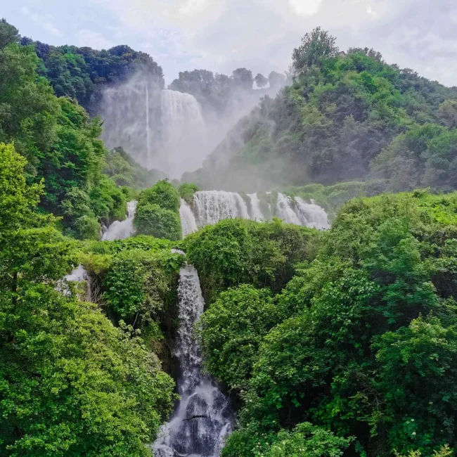 slapovi Marmore, slapovi Marmore ulaznice, slapovi Marmore Terni, Marmore Terni, Marmore, Terni, vodopad Marmore,  Cascata delle Marmore vodopad, Cascata delle Marmore slapovi, Marmore slapovi, Dolina Rieti, rijeka Velina, rijeka Nera, umjetni vodopad, najviši vodopad u Europi, vodopad Italija, najviši vodopad u italiji, najviši umjetni vodopad, Andrea Vici, Papa Pio VI,  Marmore waterfalls, Marmore waterfalls tickets, Marmore waterfalls Terni, Marmore Terni, Marmore, Terni, Marmore waterfall,  Cascata delle Marmore waterfall, Cascata delle Marmore waterfalls, Marmore waterfalls, Rieti Valley, Velina river, Nera river, artificial waterfall, highest waterfall in Europe , waterfall Italy, highest waterfall in Italy, highest artificial waterfall, Andrea Vici, Pope Pius VI, Marmore falls, Velino river