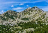 Crna Gora, Orjen, Orjen Crna Gora, planina Orjen, najviša Jadranska planina, Boka Kotorska, najviši vrh Orjena, Zubački kabao, Subra, planinski amfiteatar, planinski amfiteatar Subra, Subra na Orjenu, Orjen Subra, Park prirode Orjen, špilja Vranjaj, avanturistički  park  u Vrbanju, avanturistički park Vrbanj,  Montenegro, Orjen, Orjen Montenegro, Mount Orjen, the highest Adriatic mountain, Boka Kotorska, the highest peak of Orjen, Zubački kabao, Subra, mountain amphitheater, mountain amphitheater of Subra, Subra on Orjen, Orjen Subra, Orjen Nature Park, Vranjaj cave, adventurous park in Vrbanj, adventure park Vrbanj,