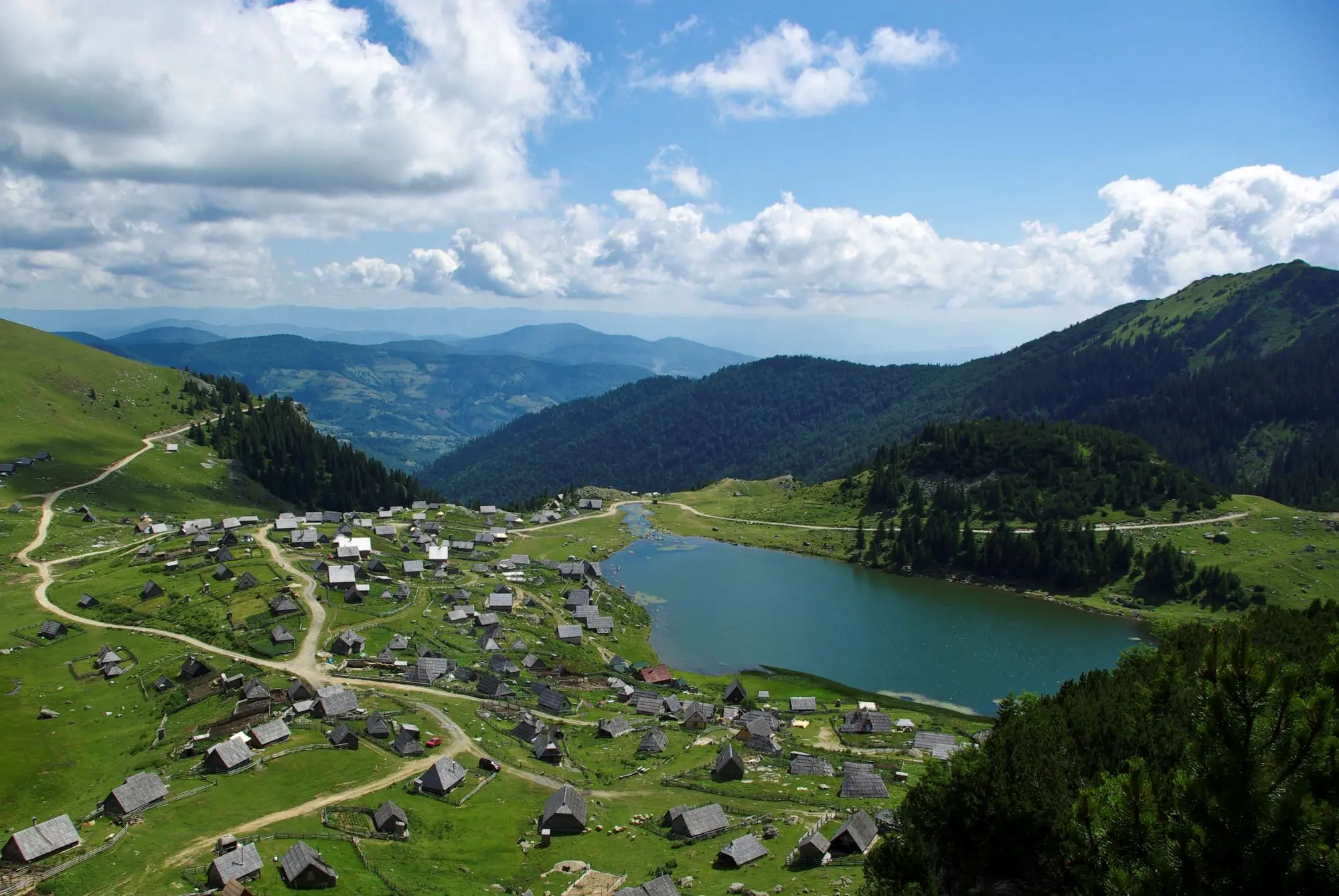 Prokoško jezero, Fojnica, ljepote u Bosni i Hercegovini, najljepša jezera u bosni i hercegovini, Vranica, izvor Vrbasa, Ždrmački slap, Kozički slap, Rajzerov triton, Prokoško jezero, Prokoško jezero wikipedia, Prokoško jezero smještaj, Prokoško jezero kako doci, gdje se nalazi Prokoško jezero, kako doci do Prokoškog jezera, Lake Prokoško, Fojnica, beauties in Bosnia and Herzegovina, the most beautiful lakes in Bosnia and Herzegovina, Vranica, source of Vrbas, Ždrmački waterfall, Kozički waterfall, Rajzer's triton, Lake Prokoško, Lake Prokoško wikipedia, Lake Prokoško accommodation, Lake Prokoško how to get there, where located Prokoško Lake, how to get to Prokosko Lake, Prokosko Lake,