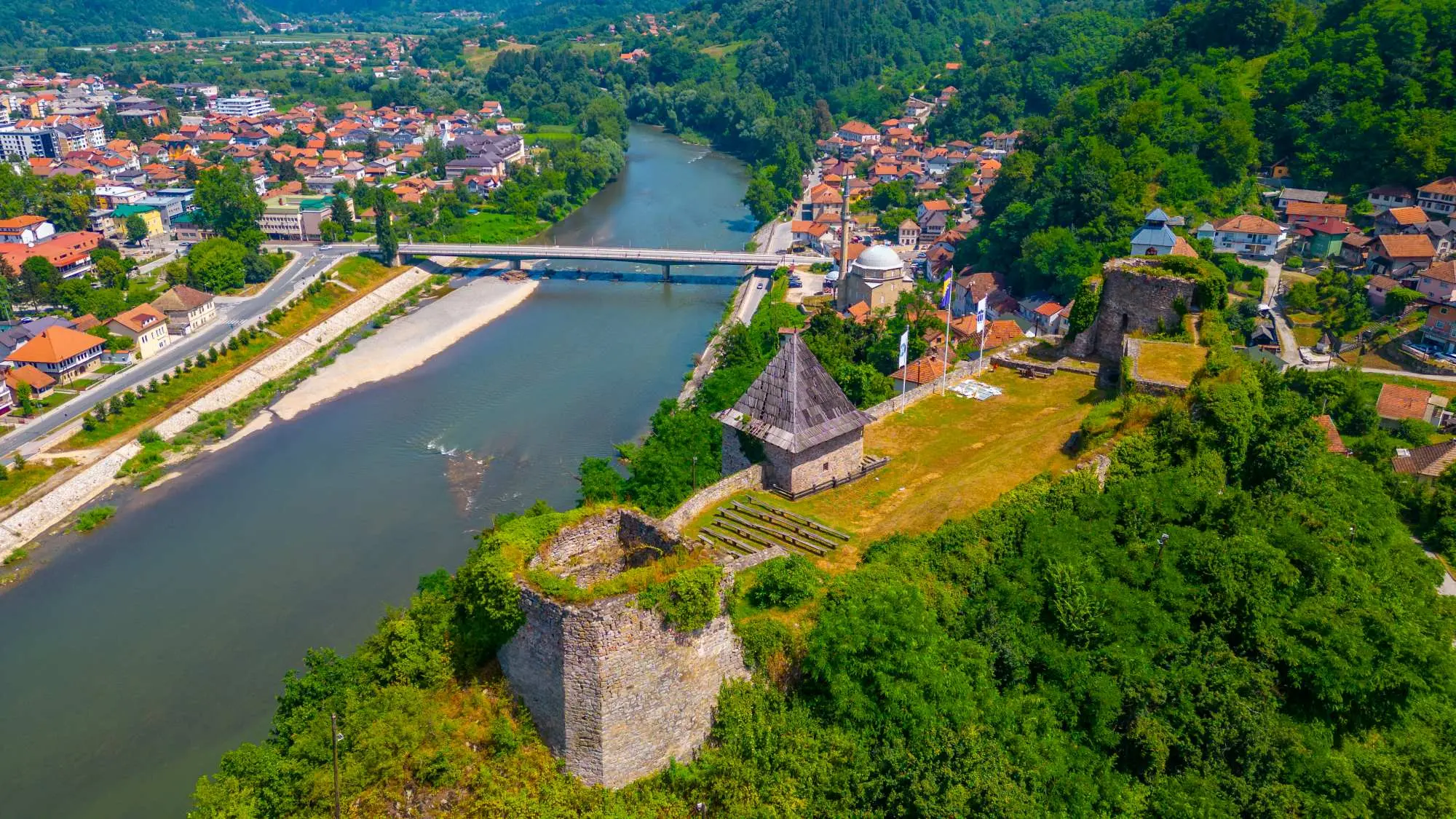 Maglaj, rijeka Bosna, Stari grad Maglaj, tvrđava Maglaj, utvrda Maglaj, Gradina Maglaj, stari grad maglaj wikipedia, Osmansko carstvo, srednjovjekovne utvrde u bosni, srednjovjekovne utvrde, najljepše srednjovjekovne utvrde, Žigmund, Dobojska bitka, što vidjeti u Maglaju, što raditi u Maglaju, Dobojska tvrđava,  Maglaj, river Bosnia, Old town Maglaj, fortress Maglaj, fortress Maglaj, Gradina Maglaj, old town maglaj wikipedia, Ottoman Empire, medieval forts in Bosnia, medieval forts, the most beautiful medieval forts, Žigmund, Battle of Doboj, what to see in Maglaj, what to do in Maglaj, Doboj fortress,