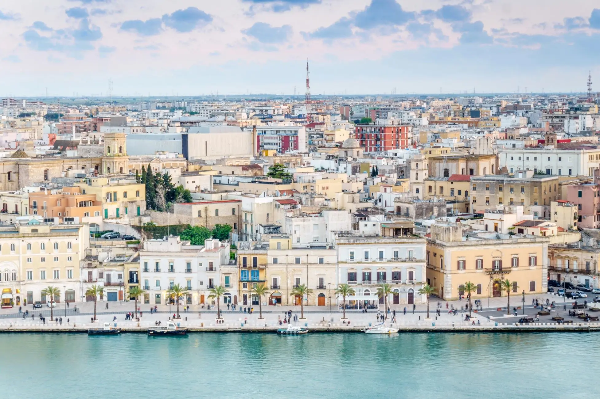 Brindisi, zašto posjetiti Brindisi, Brindisi letovi,Via Appia, Brindisi Italija, znamenitosi Brindisi, što vidjeti u Brindisi,Rimljanski stupovi brindisi, Castello Alfonsino, Utvrda Alfonsino,  Utvrda Alfonsino Brindisi, Prirodni rezervat Torre Guaceto, rezervat Torre Guaceto, plaže Torre Guaceto, Torre Guaceto Brindisi, katedrala Brindisi, katedrala Svetog Ivana Krstitelja, katedrala Svetog Ivana Krstitelja Brindisi, Arheološki muzej Francesco Ribezzo, Arheološki muzej Francesco Ribezzo Brindisi, Arheološki muzej Brindisi, muzej Brindisi, Crkva Santa Maria del Casale, Klaustar svetog Benedeta, Porto di Brindisi, Dvorac brindisi, Swabian Brindisi, Ostuni, plaže Brindisi,  Brindisi, why visit Brindisi, Brindisi flights, Via Appia, Brindisi Italy, famous Brindisi, what to see in Brindisi, Roman columns brindisi, Castello Alfonsino, Fort Alfonsino,  Fort Alfonsino Brindisi, Torre Guaceto Nature Reserve, Torre Guaceto Reserve, Torre Guaceto Beaches, Torre Guaceto Brindisi, Cathedral of Brindisi, Cathedral of Saint John the Baptist, Cathedral of Saint John the Baptist Brindisi, Archaeological Museum of Francesco Ribezzo, Archaeological Museum of Francesco Ribezzo Brindisi, Archaeological Museum of Brindisi, Museum of Brindisi, Church of Santa Maria del Casale, Cloister of Saint Benedict, Porto di Brindisi, Brindisi castle, Swabian Brindisi, Ostuni, Brindisi beaches,