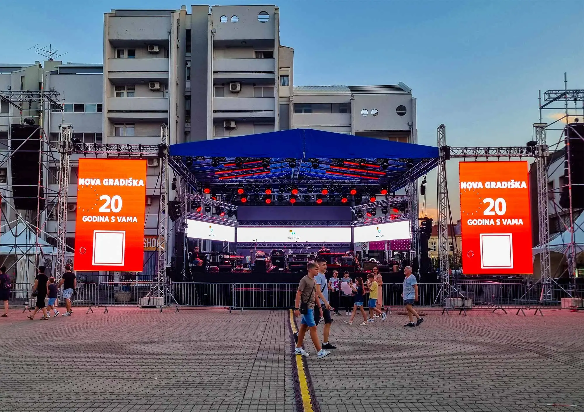 Nova Gradiška, Novogradiško glazbeno ljeto, Domaći radio Nova Gradiška, Trg kralja Tomislava Nova Gradiška, bend Rockeri, Festival Djeca pjevaju hitove, crkva Bezgrešnog začeća Blažene Djevice Marije, crkva Bezgrešnog začeća Blažene Djevice Marije Nova Gadiška, NG ljeto,  Nova Gradiška, Nova Gradiška Music Summer, Domaci radio Nova Gradiška, King Tomislav square Nova Gradiška, band Rockers, Children Singing Hits Festival, Church of the Immaculate Conception of the Blessed Virgin Mary, Church of the Immaculate Conception of the Blessed Virgin Mary Nova Gadiška, NG summer,