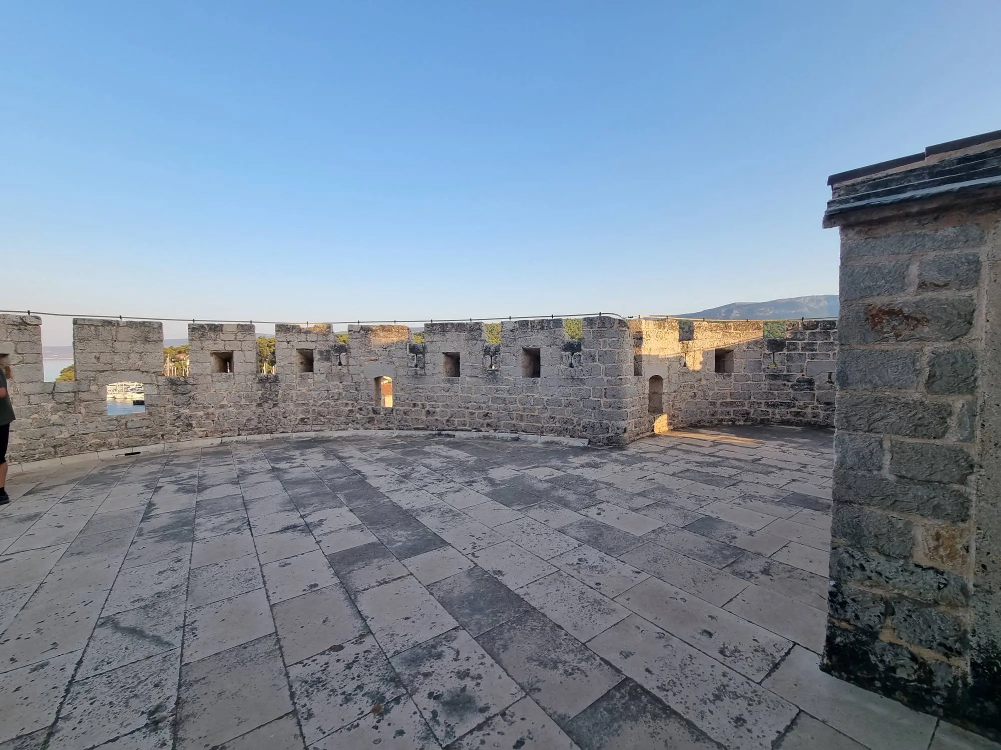 Crkva-tvrđava sv. Marija od Milosrđa, crkva sv. Marije, Vrboska, tvrđava sv. Marije od Milosrđa, Vrboska što vidjeti, Hvar, Petar Fabrio, otok hvar, hvar tvrđave, Crkva tvrđava sv marija od milosrđa wikipedia, Crkva tvrđava vrboska, Church-fortress of St. Mary of Mercy, church of St. Marije, Vrboska, fortress of St. Mary of Mercy, Vrboska what to see, Hvar, Petar Fabrio, island of Hvar, Hvar Fortress, St. Mary of Mercy Fortress Church wikipedia, Vrboska Fortress Church