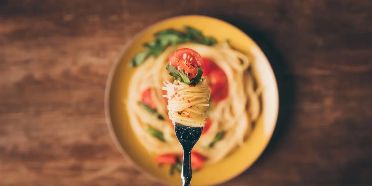 Italija, talijanska kuhinja, Pasta alla Norma, Cacciucco, Pizzoccheri, Bottarga, Strangozzi al Tartufo, Casoncelli, Lampredotto, Farinata, tradicionalna talijanska jela, tradicionalna talijanska kuhinja, Timballo, Brodetto, talijanski specijaliteti, talijanska tradicionalna jela, što probati u italiji, Italy, Italian cuisine, Pasta alla Norma, Cacciucco, Pizzoccheri, Bottarga, Strangozzi al Tartufo, Casoncelli, Lampredotto, Farinata, traditional Italian dishes, traditional Italian cuisine, Timballo, Brodetto, Italian specialties, Italian traditional dishes, what to try in Italy,