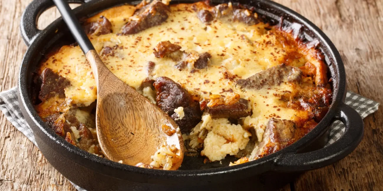 Elbasan, Tave Kosi, Tave Kosi recept, tradicionalna albanska jela, albanska kuhinja, Albanija, recept za tave kosi, tave kosi povijest, tave kosi wikipedia, tave kosi albanija, što je Tavë Kosi, Elbasanski lonac, Elbasan, Tave Kosi, Tave Kosi recipe, traditional Albanian dishes, Albanian cuisine, Albania, recipe for tave kosi, tave kosi history, tave kosi wikipedia, tave kosi albania, what is Tavë Kosi, Elbasan pot,