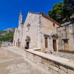 Otok Vis, Gusarica, crkva sv. Marije Gusarice, crkva sv. Marije Komiža, crkve sv. Nikole, crkve sv. Nikole Komiža, crkva sv. Roka, crkva Gospe od Sedam Žalosti, kameni gradovi visa, utvrde komiža, utvrde vis, Gospa Gusarica, Island of Vis, Gusarica, church of St. Maria, Gusarica, Church of Our Lady of the Pirates Komiža, church of St. Nicholas, church of St. Nicholas Komiža, church of St. Rocco, the church of Our Lady of Seven Sorrows, the stone towns of Vis, Komiža forts, Vis forts, Our Lady of the Pirates, Church of Our Lady of the Pirates