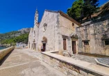 Otok Vis, Gusarica, crkva sv. Marije Gusarice, crkva sv. Marije Komiža, crkve sv. Nikole, crkve sv. Nikole Komiža, crkva sv. Roka, crkva Gospe od Sedam Žalosti, kameni gradovi visa, utvrde komiža, utvrde vis, Gospa Gusarica, Island of Vis, Gusarica, church of St. Maria, Gusarica, Church of Our Lady of the Pirates Komiža, church of St. Nicholas, church of St. Nicholas Komiža, church of St. Rocco, the church of Our Lady of Seven Sorrows, the stone towns of Vis, Komiža forts, Vis forts, Our Lady of the Pirates, Church of Our Lady of the Pirates