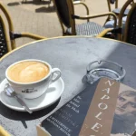 italijanska kultura kave, kava običaji u Italiji, cappuccino nakon 11 sati, talijanski espresso pravila, kako piti kavu u Italiji, zašto ne cappuccino poslijepodne, talijanski kafić etiketa, espresso nasuprot cappuccino u Italiji, probava i kava u Italiji, italijanski doručak cappuccino, turistička pogreška u Italiji, Talijanska kultura ispijanja kave, zašto ne naručiti cappuccino nakon 11 sati, Italian coffee culture, coffee customs in Italy, cappuccino after 11 o'clock, Italian espresso rules, how to drink coffee in Italy, why not cappuccino in the afternoon, Italian cafe etiquette, espresso versus cappuccino in Italy, digestion and coffee in Italy, Italian breakfast cappuccino, tourist mistake in Italy, Italian coffee drinking culture, why not order a cappuccino after 11 o'clock