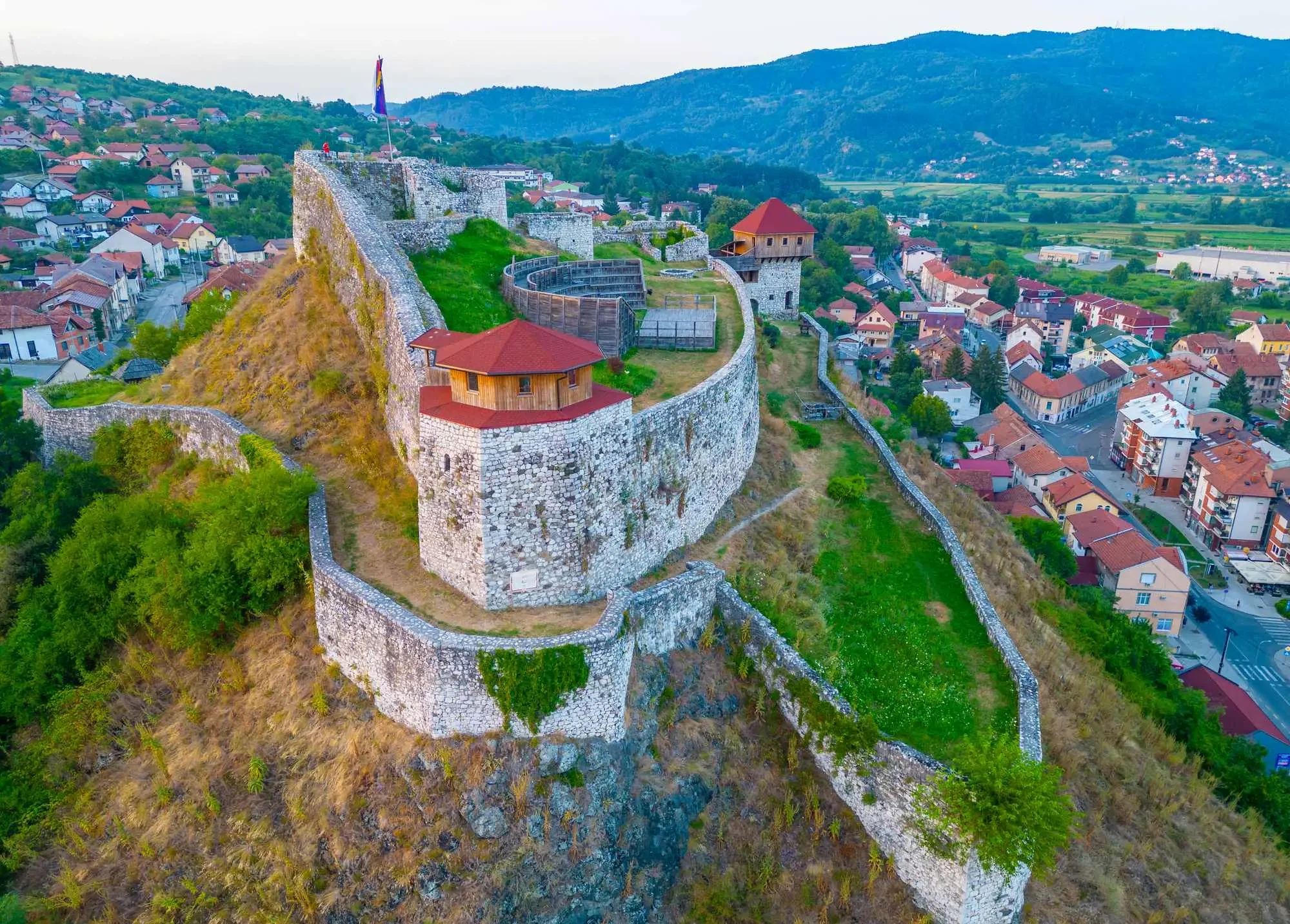 Bosna i Hercegovina, tvrđave, tvrđave u bosni i hercegovini, srednjovjekovne tvrđave, Gradina, Dobojska tvrđava, Dobojska Gradina, Doboj, Bitka kod Doboja, bitke kod Doboja, Bosnia and Herzegovina, fortresses, fortresses in Bosnia and Herzegovina, medieval fortresses, Gradina, Doboj fortress, Dobojska Gradina, Doboj, Battle of Doboj, battles of Doboj, siege of doboj, doboj gradina english,