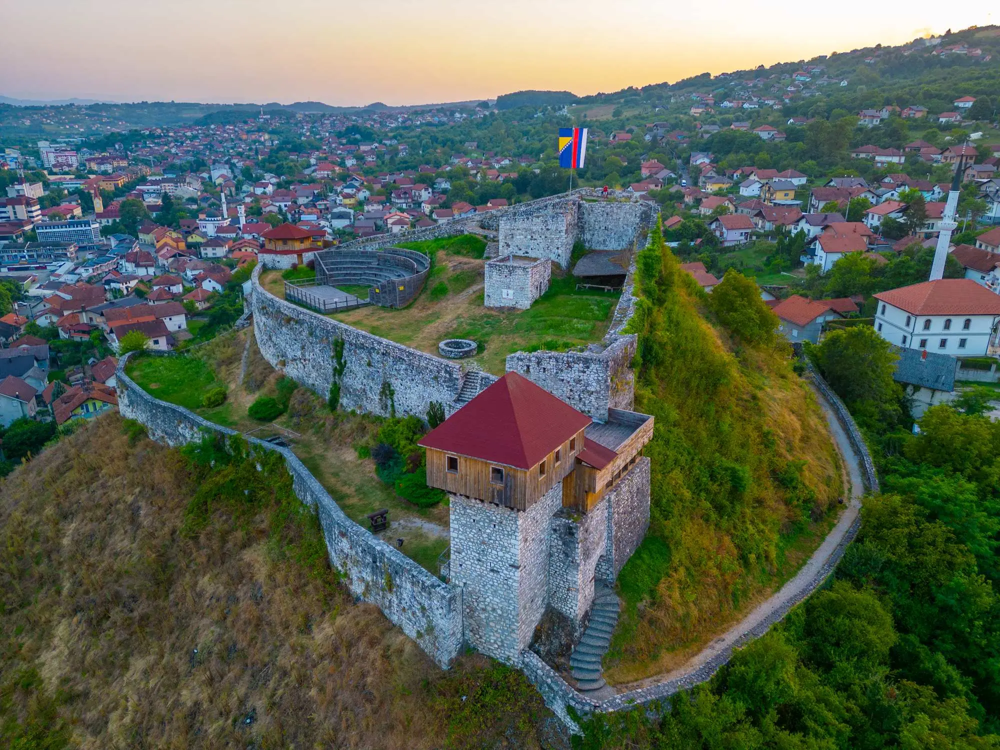 Bosna i Hercegovina, tvrđave, tvrđave u bosni i hercegovini, srednjovjekovne tvrđave, Gradina, Dobojska tvrđava, Dobojska Gradina, Doboj, Bitka kod Doboja, bitke kod Doboja,  Bosnia and Herzegovina, fortresses, fortresses in Bosnia and Herzegovina, medieval fortresses, Gradina, Doboj fortress, Dobojska Gradina, Doboj, Battle of Doboj, battles of Doboj, siege of doboj, doboj gradina english,