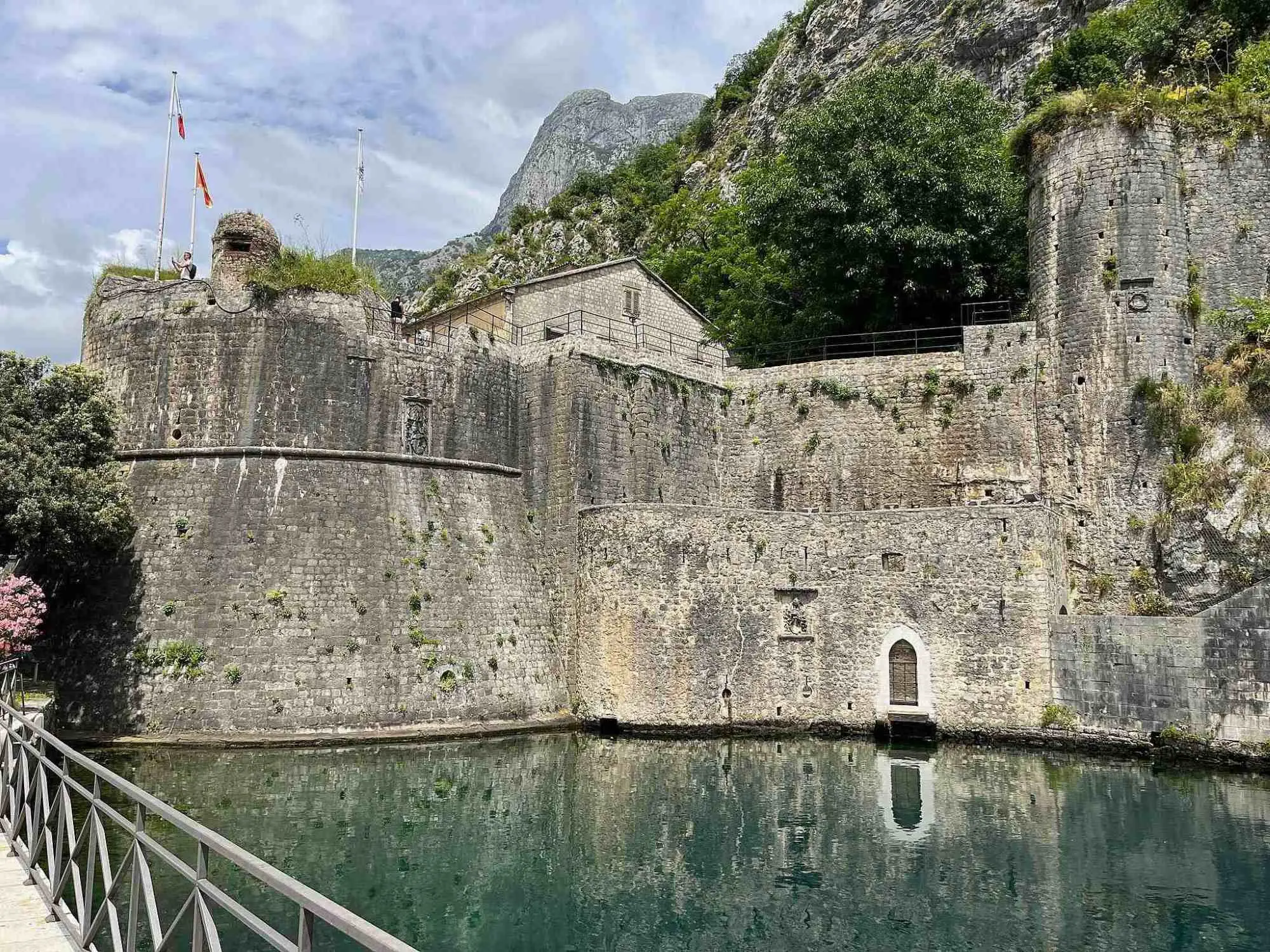 Kotor, Bokokotorski zaljev, tvrđave kotora, utvrde kotora, povijesne znamenitosti kotora, utvrde kotor, tvdjave kotor, tvrđave kotor, tvrđava san giovanni, tvrđava sveti ivan, tvrđava san đovani, Kampana, kampana kula, kampana kula kotor, kampana kotor, Škurda, rijeka Škurda, Valier bastion, Gurdić bastion, Bembo bastion, Citadela bastion, Valier bastion Kotor, Gurdić bastion Kotor, Bembo bastion Kotor, Citadela bastion Kotor, Stari grad Kotor, gradske zidine kotor, Kotor, Bay of Kotor, Kotor fortresses, Kotor fortresses, historical sights of Kotor, Kotor fortresses, Kotor fortresses, Kotor fortresses, San Giovanni fortress, St. John's fortress, San Giovanni fortress, Kampana, Kampana kula, Kampana kula Kotor, Kampana Kotor, Škurda, Škurda river, Valier bastion, Gurdić bastion, Bembo bastion, Citadela bastion, Valier bastion Kotor, Gurdić bastion Kotor, Bembo bastion Kotor, Citadel Bastion Kotor, Old Town Kotor, Kotor City Walls,