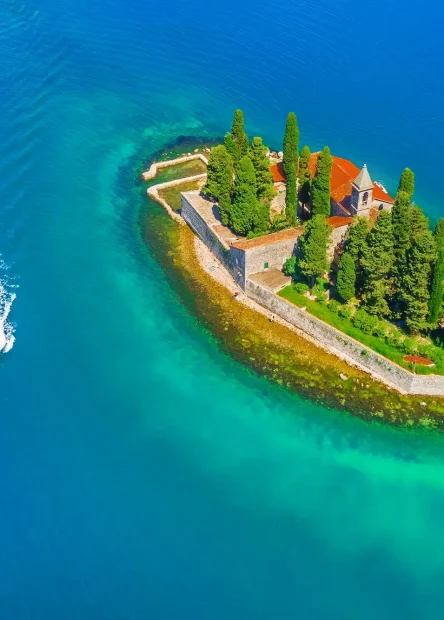Perast, Bokokotorski zaljev, Crne Gore,Gospa od Škrpjela, Sveti Juraj, Sveti Đorđe, otočić Sveti Juraj, otočić Sveti Đorđe, crkva Svetog Đorđe, fašinada, Sveti Đorđe wikipedia, Perast, Bay of Kotor, Montenegro, Our Lady of Škrpjela, St. George, St. George, islet of St. George, islet of St. George, Church of St. George, Fasinada,St. George wikipedia,