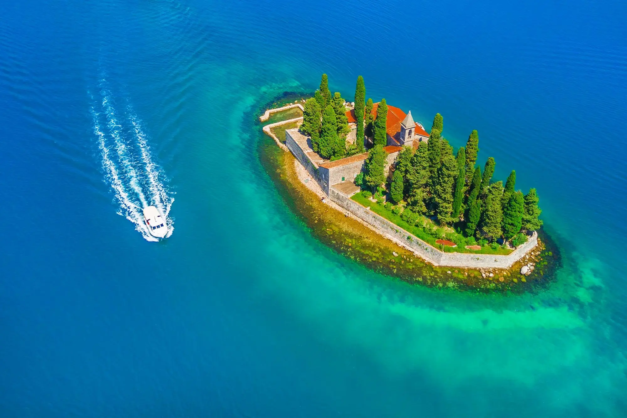 Perast, Bokokotorski zaljev, Crne Gore,Gospa od Škrpjela, Sveti Juraj, Sveti Đorđe, otočić Sveti Juraj, otočić Sveti Đorđe, crkva Svetog Đorđe, fašinada, Sveti Đorđe wikipedia, Perast, Bay of Kotor, Montenegro, Our Lady of Škrpjela, St. George, St. George, islet of St. George, islet of St. George, Church of St. George, Fasinada,St. George wikipedia,