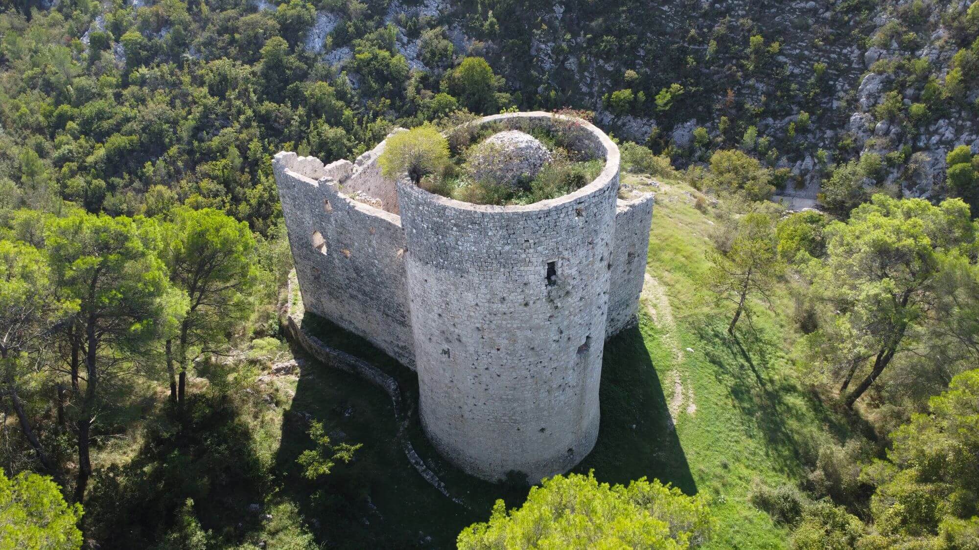 Ravni kotari, Benkovac, Kličevica fort, Kličevica River, Kurjaković family, Ladislav Napuljski, Ravni kotari, Benkovac, utvrda Kličevica, Rijeka Kličevica, obitelj Kurjaković, Ladislav Napuljski,