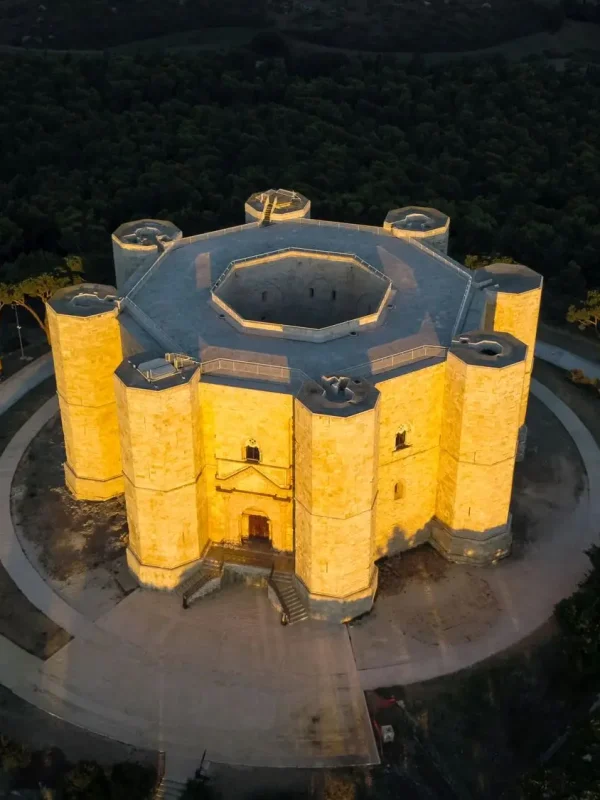 Castel del Monte, Italija, Apulija, Andria, Bari, UNESCO, dvorac Monte, Karta Castel del Monte, castel del monte wikipedia, Castel del Monte povijest, Castel del Monte misterij, Zašto je Castel del Monte važan, Castel del Monte, Italy, Apulia, Andria, Bari, UNESCO, Monte Castle, Castel del Monte Map, castel del monte wikipedia, Castel del Monte history, Castel del Monte mystery, Why Castel del Monte is important,