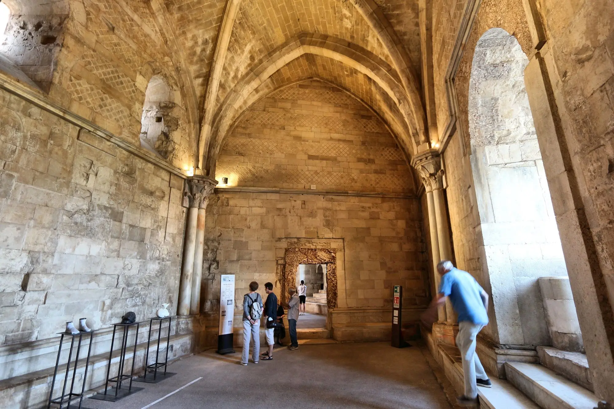 Castel del Monte, Italija, Apulija, Andria, Bari, UNESCO, dvorac Monte, Karta Castel del Monte, castel del monte wikipedia, Castel del Monte povijest, Castel del Monte misterij, Zašto je Castel del Monte važan,Castel del Monte, Italy, Apulia, Andria, Bari, UNESCO, Monte Castle, Castel del Monte Map, castel del monte wikipedia, Castel del Monte history, Castel del Monte mystery, Why Castel del Monte is important,