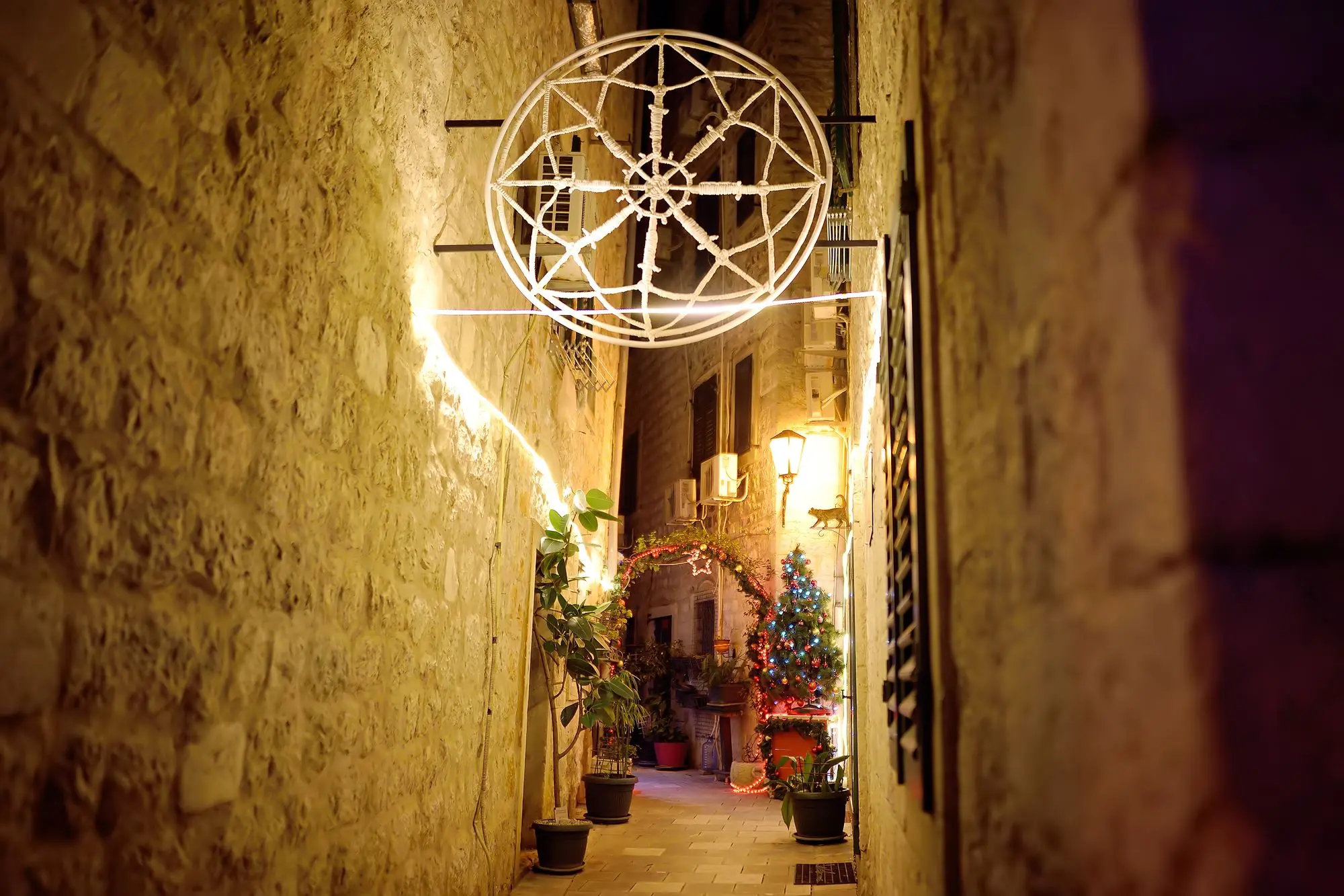 Crna Gora advent, Kotor advent, Kotor Winter fest, Kotor Winter fest 2024, Kotor Winter fest program 2024, Kotor Winter fest program, Turistička zajednica grada Kotora, Turistička zajednica općine Kotora, Od Božića do Božića Kotor, Kotor božični sajam, Montenegro advent, Kotor advent, Kotor Winter fest, Kotor Winter fest 2024, Kotor Winter fest program 2024, Kotor Winter fest program, Kotor City Tourist Board, Kotor Municipality Tourist Board, From Christmas to Christmas Kotor, Montenegro christimas market, Kotor christimas market,